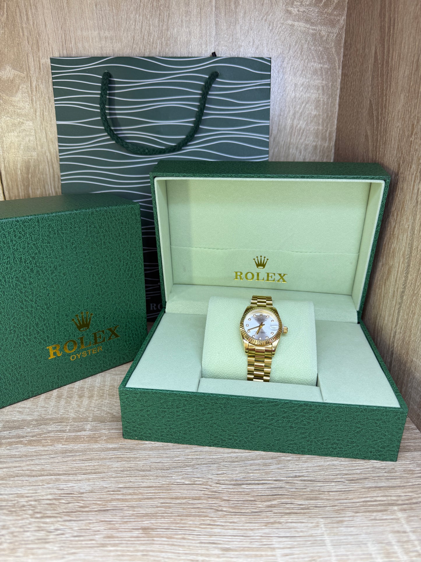 ROLEX FEMMES GOLD/BLANC COFFRET