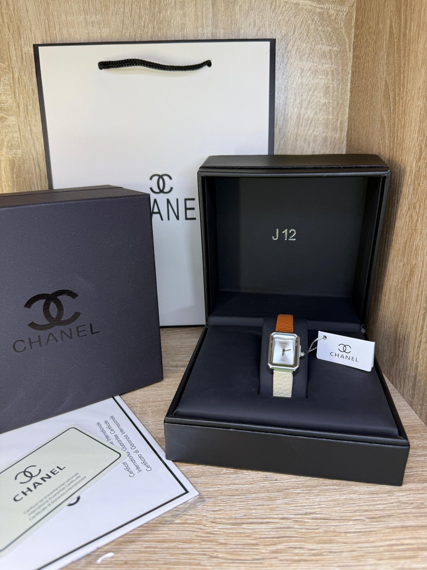CHANEL FEMMES CUIR COFFRET