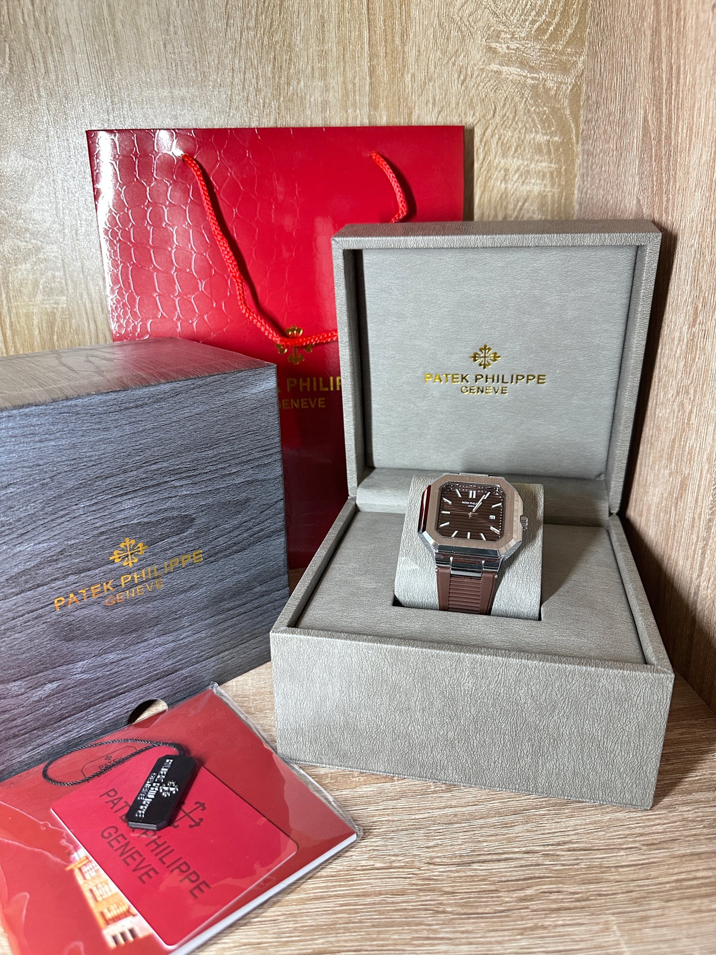 PATEK PHILIPPE CARRÉ SILICONE COFFRET