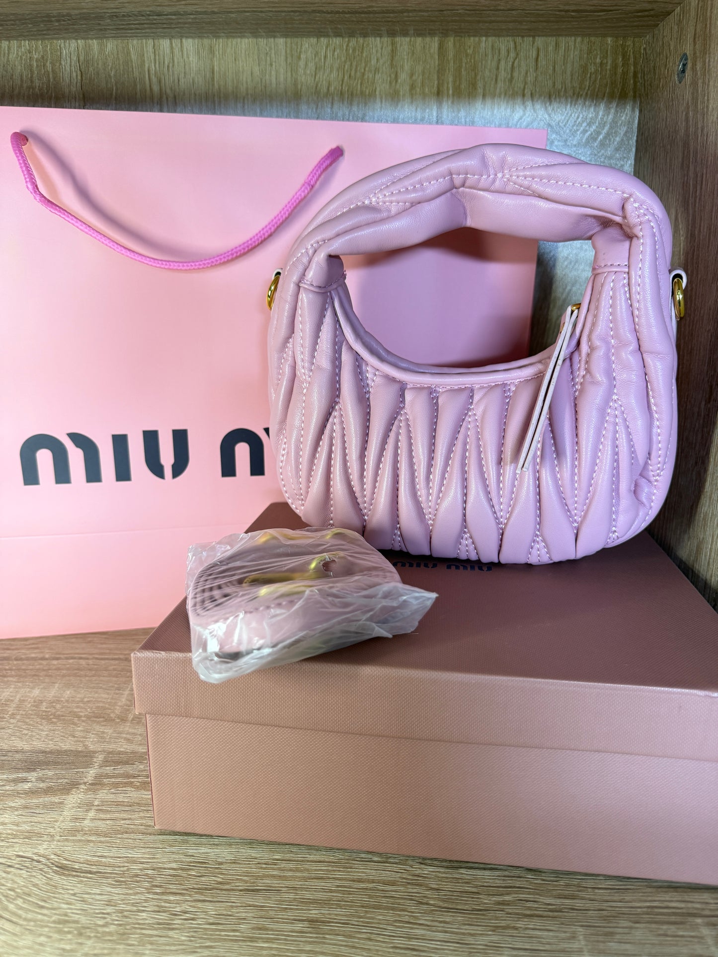 SAC MIU MIU MASTER QUALITÉ 40