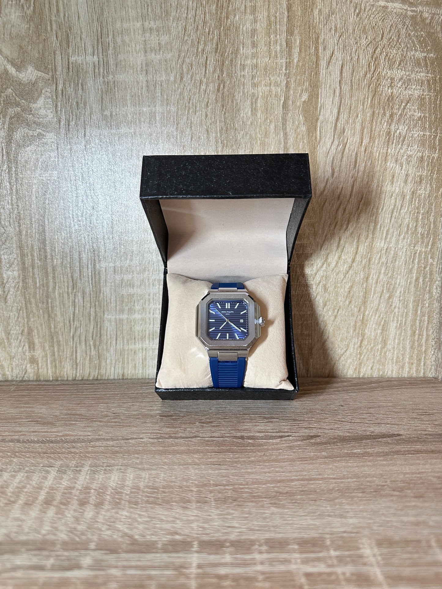 PATEK PHILIPPE CARRÉ SILICONE BOITE SIMPLE