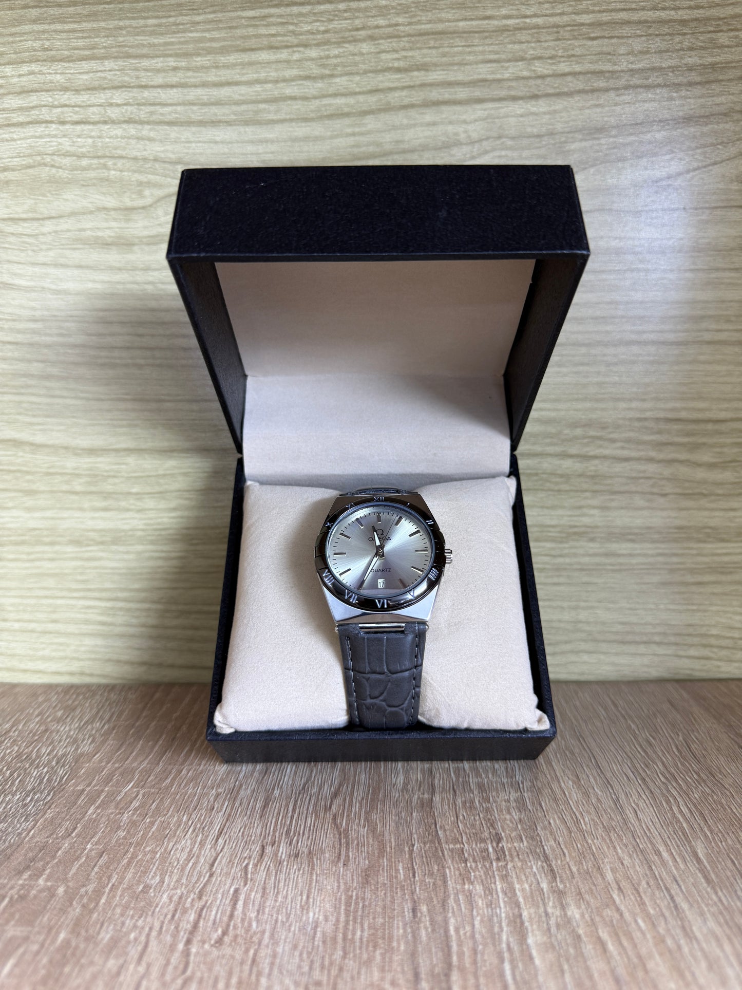 OMEGA HOMMES CUIR BOITE SIMPLE