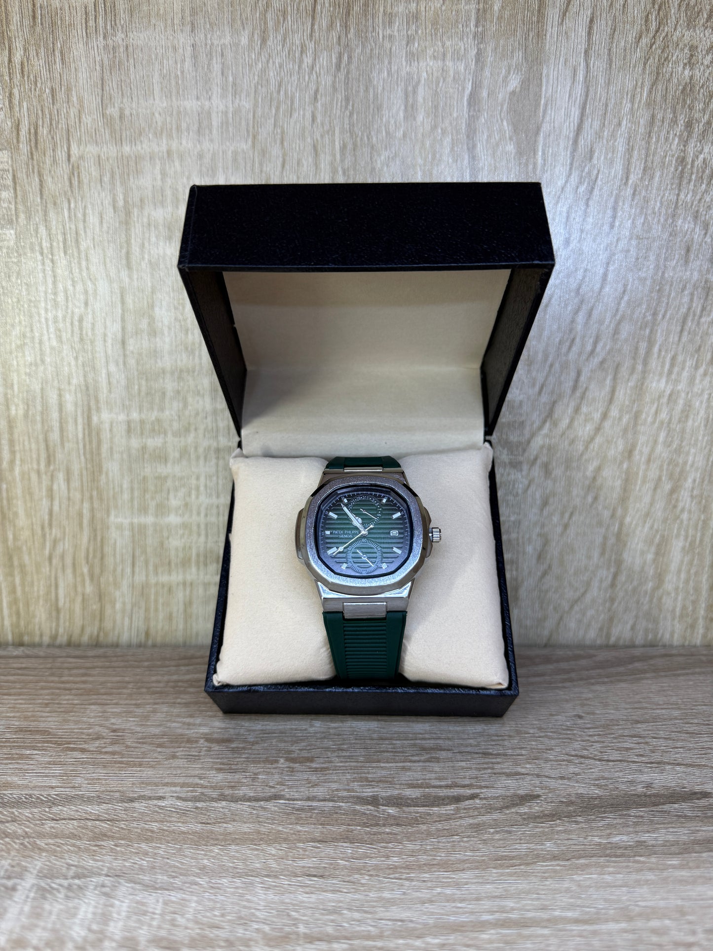PATEK PHILIPPE SILICONE TRAVEL TIME CHRONOGRAPH BOITE SIMPLE