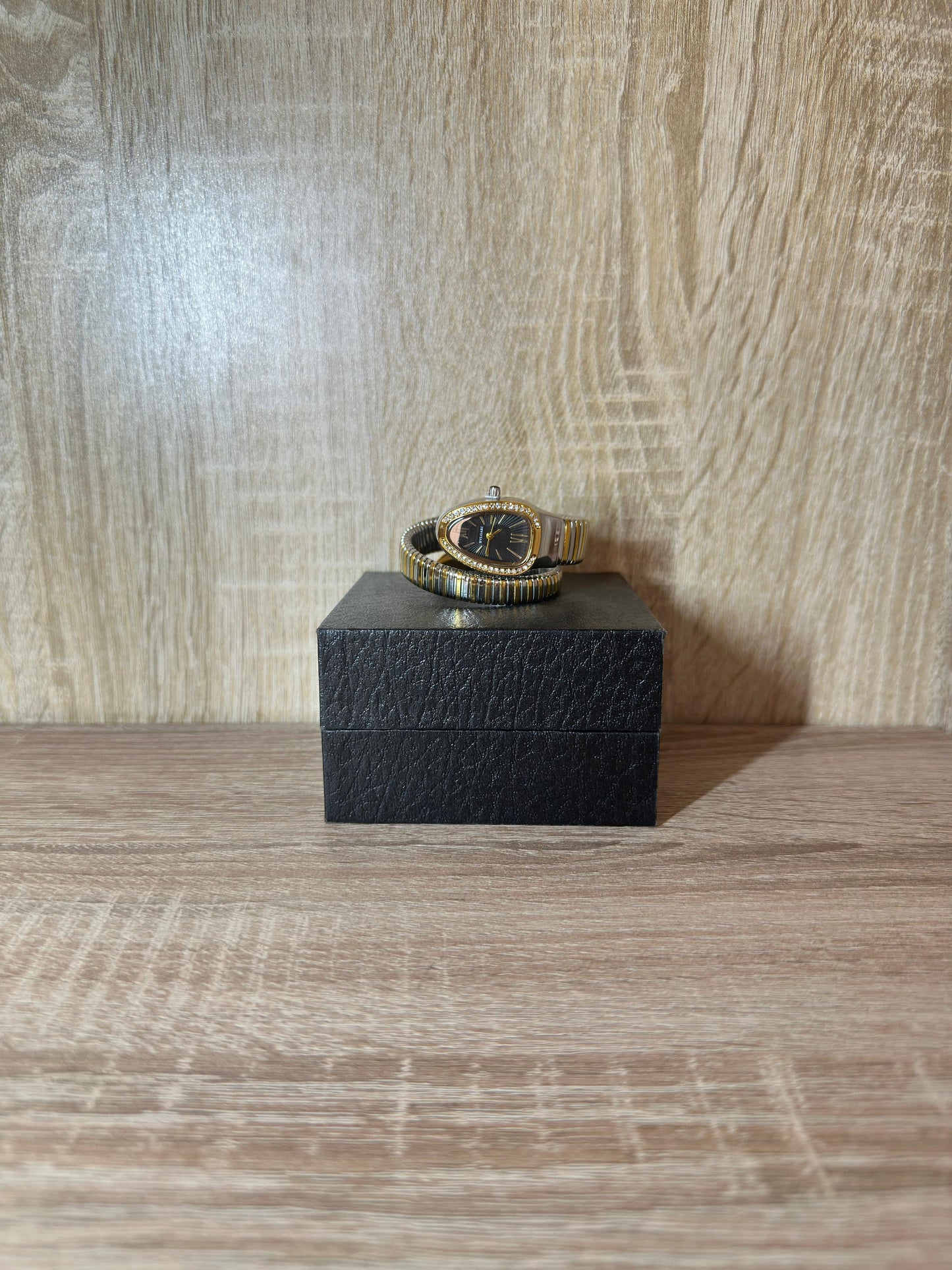 BVLGARI SERPENTI BRACELET BOITE SIMPLE
