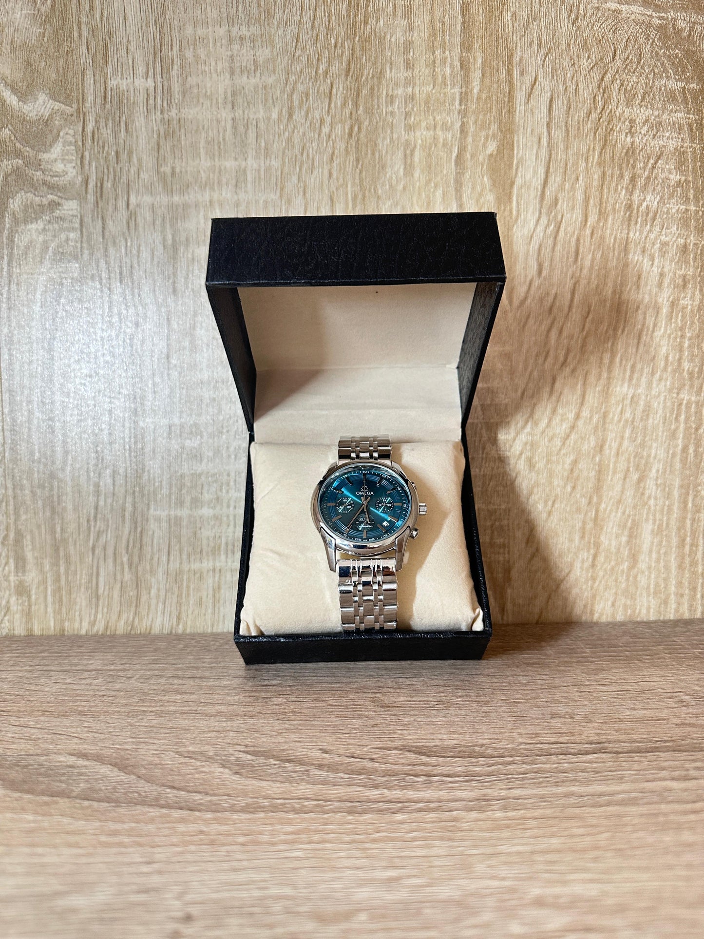 OMEGA SUISSE BOITE SIMPLE