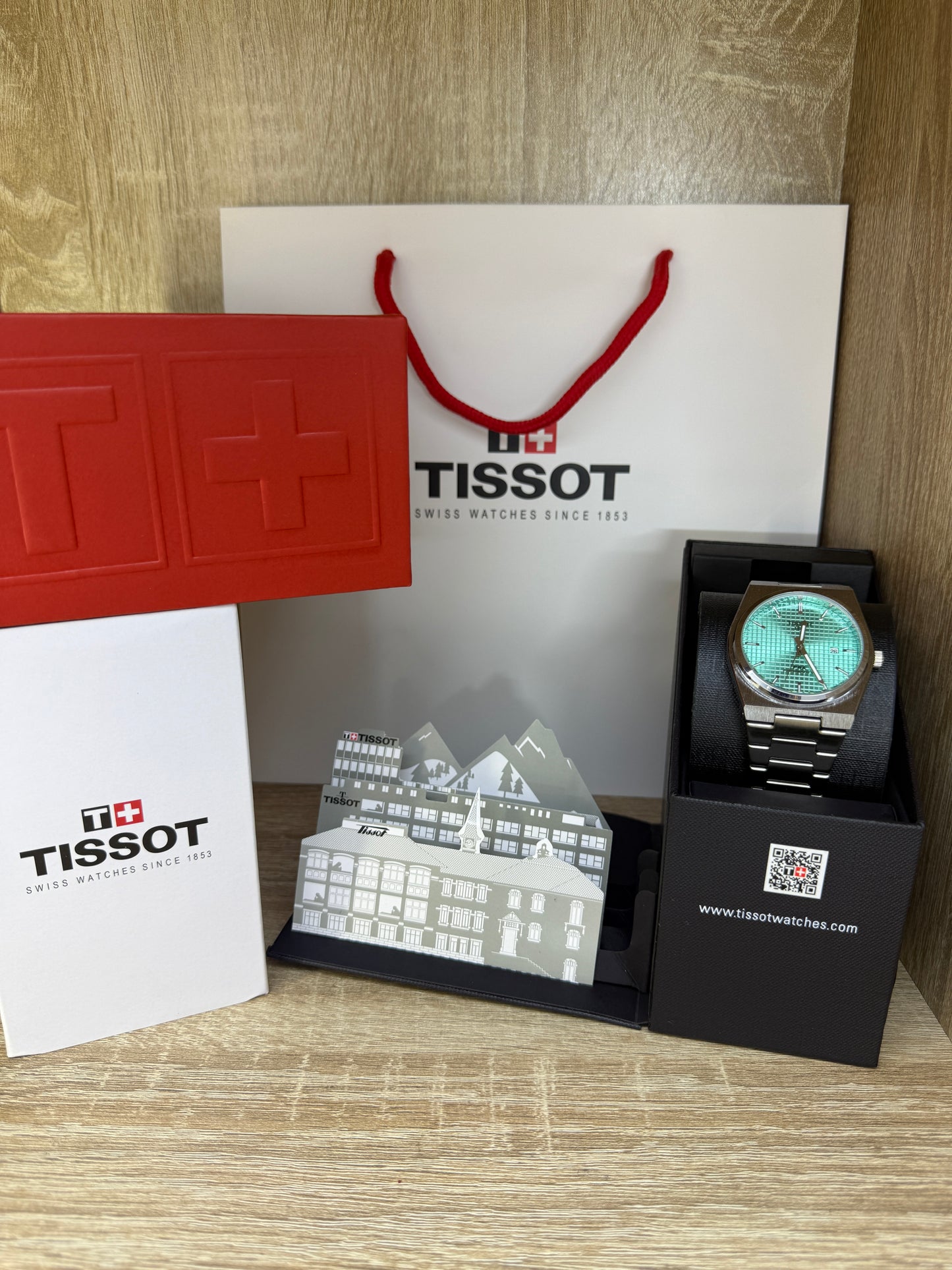 TISSOT ACIER TIFFANY AVEC COFFRET