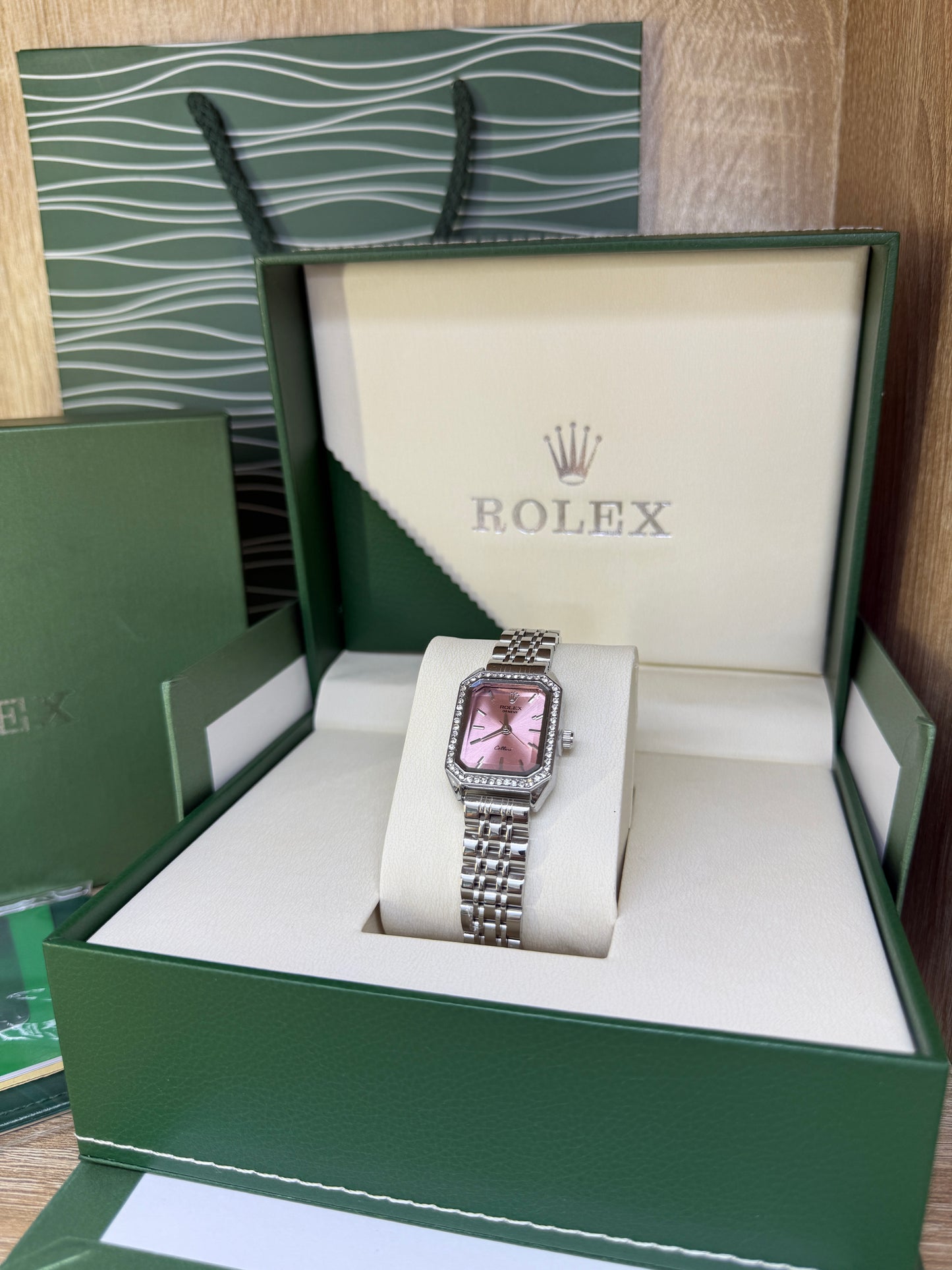 ROLEX FEMMES RECTANGULAIR GRIS ROSE DIAMONDS COFFRET