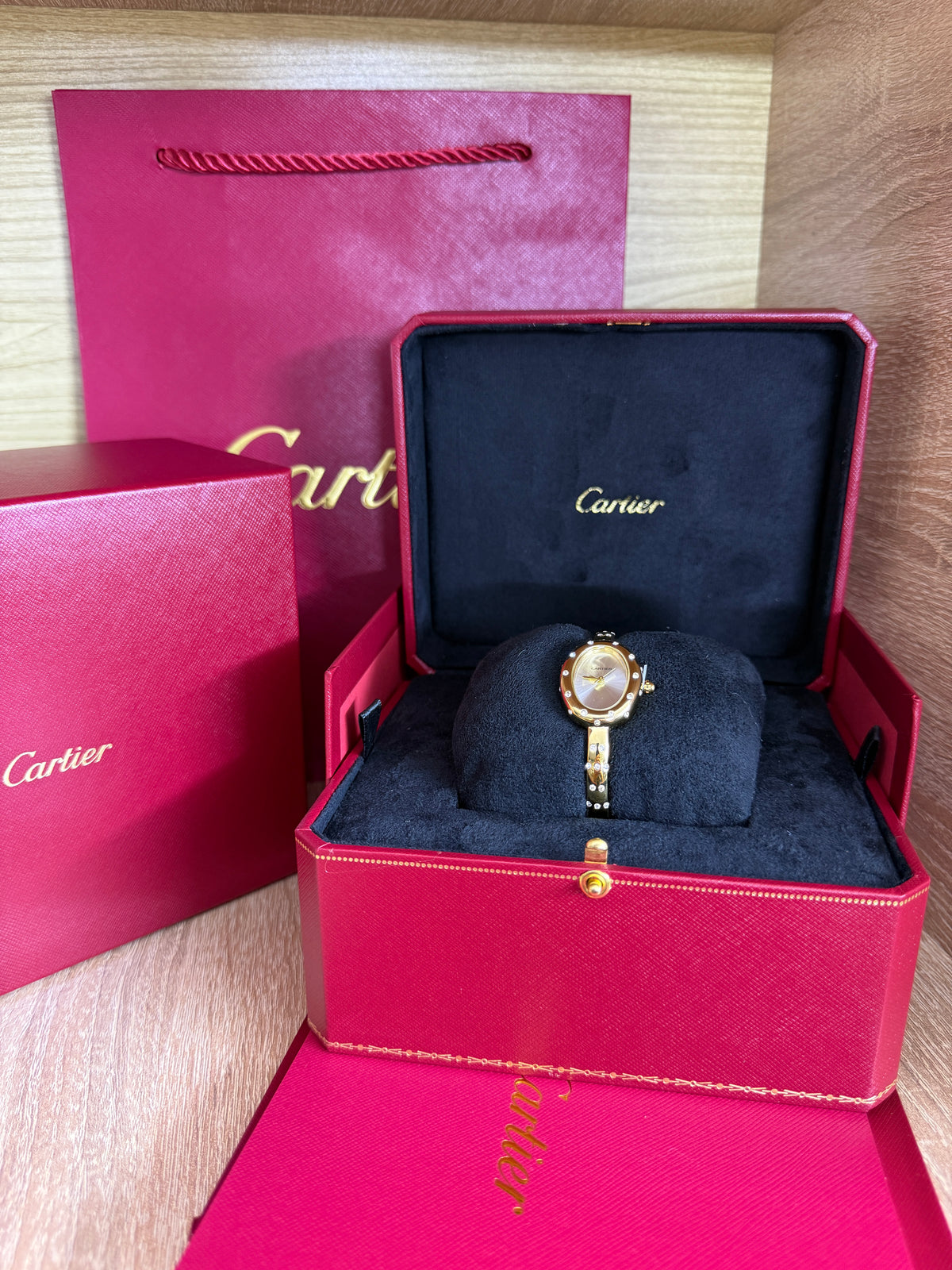 CARTIER FEMMES BAIGNOIRE 2026 AVEC COFFRET