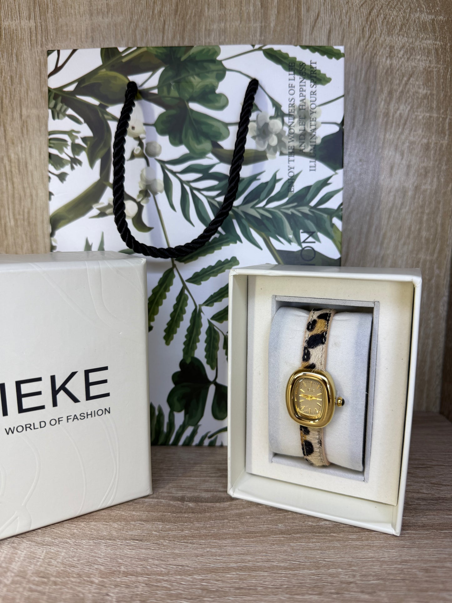 IEKE TIGRE FEMMES AVEC PACKAGING