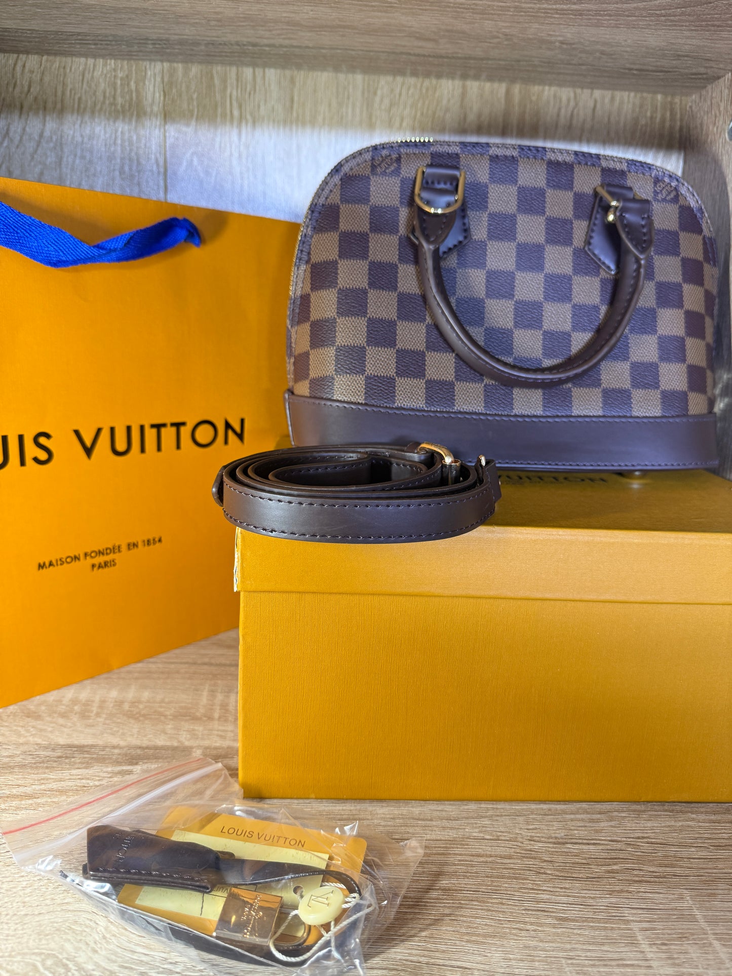 SAC LV ALMA CARREAUX AVEC PACKAGING