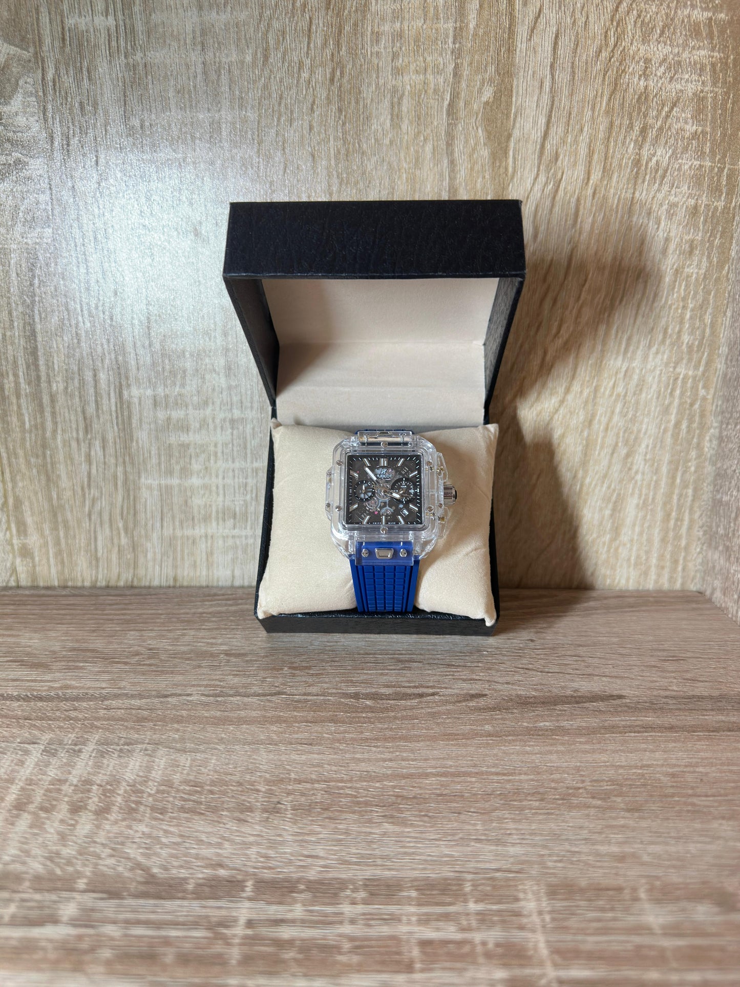 HUBLOT CARRÉ TRANSPARENT BOITE SIMPLE
