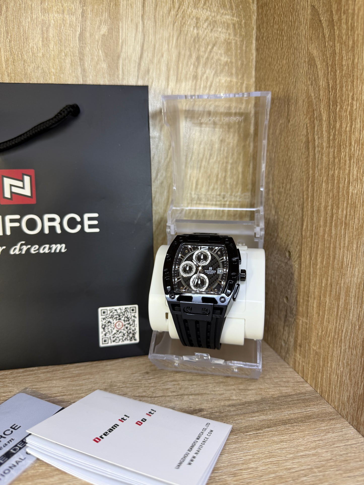NAVIFORCE HOMMES NOIR AVEC PACKAGING