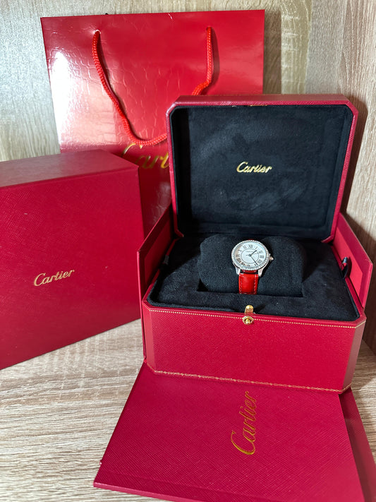 CARTIER CUIR FEMMES ROND DIAMONDS/SILVER COFFRET
