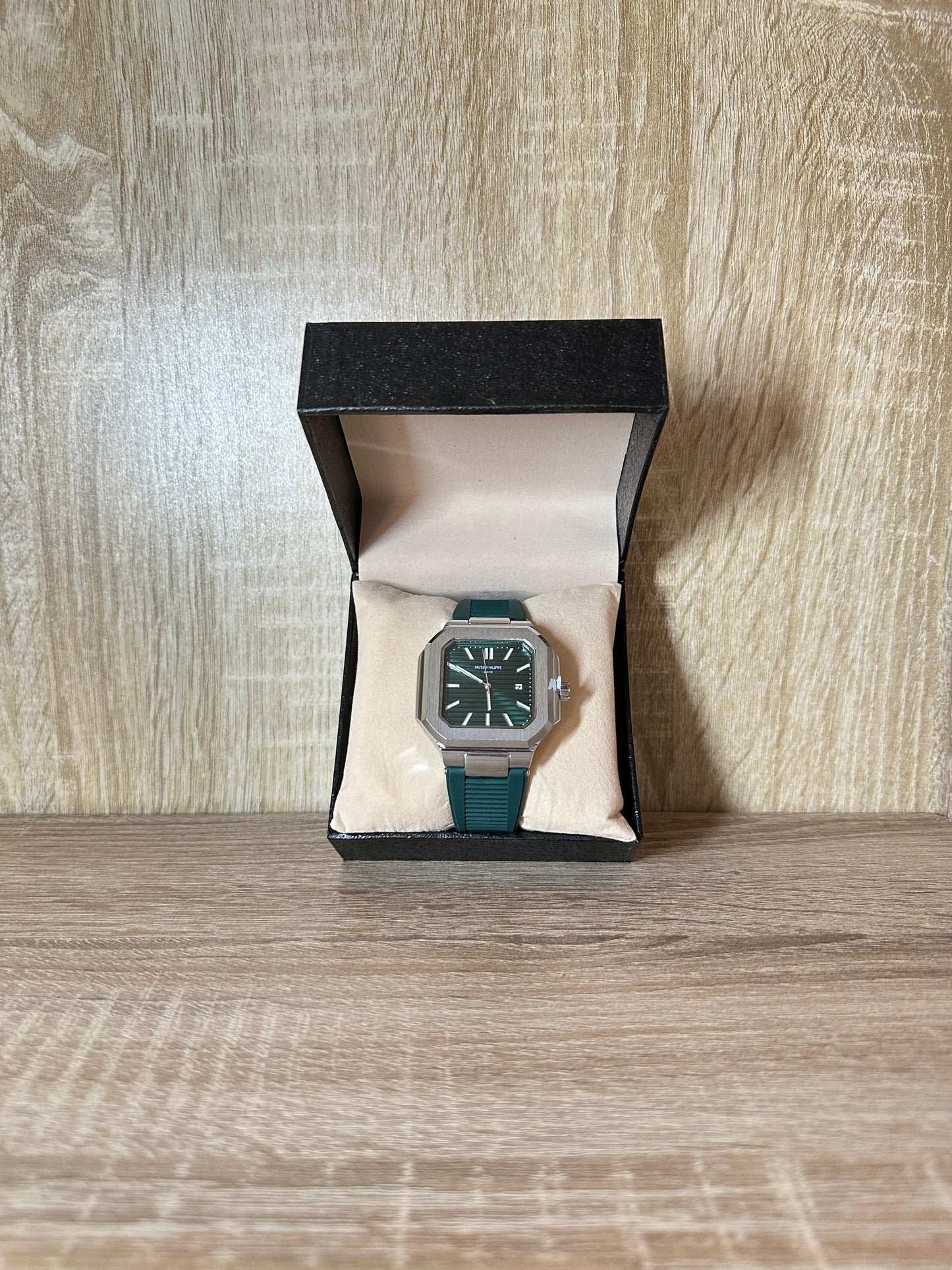 PATEK PHILIPPE CARRÉ SILICONE BOITE SIMPLE