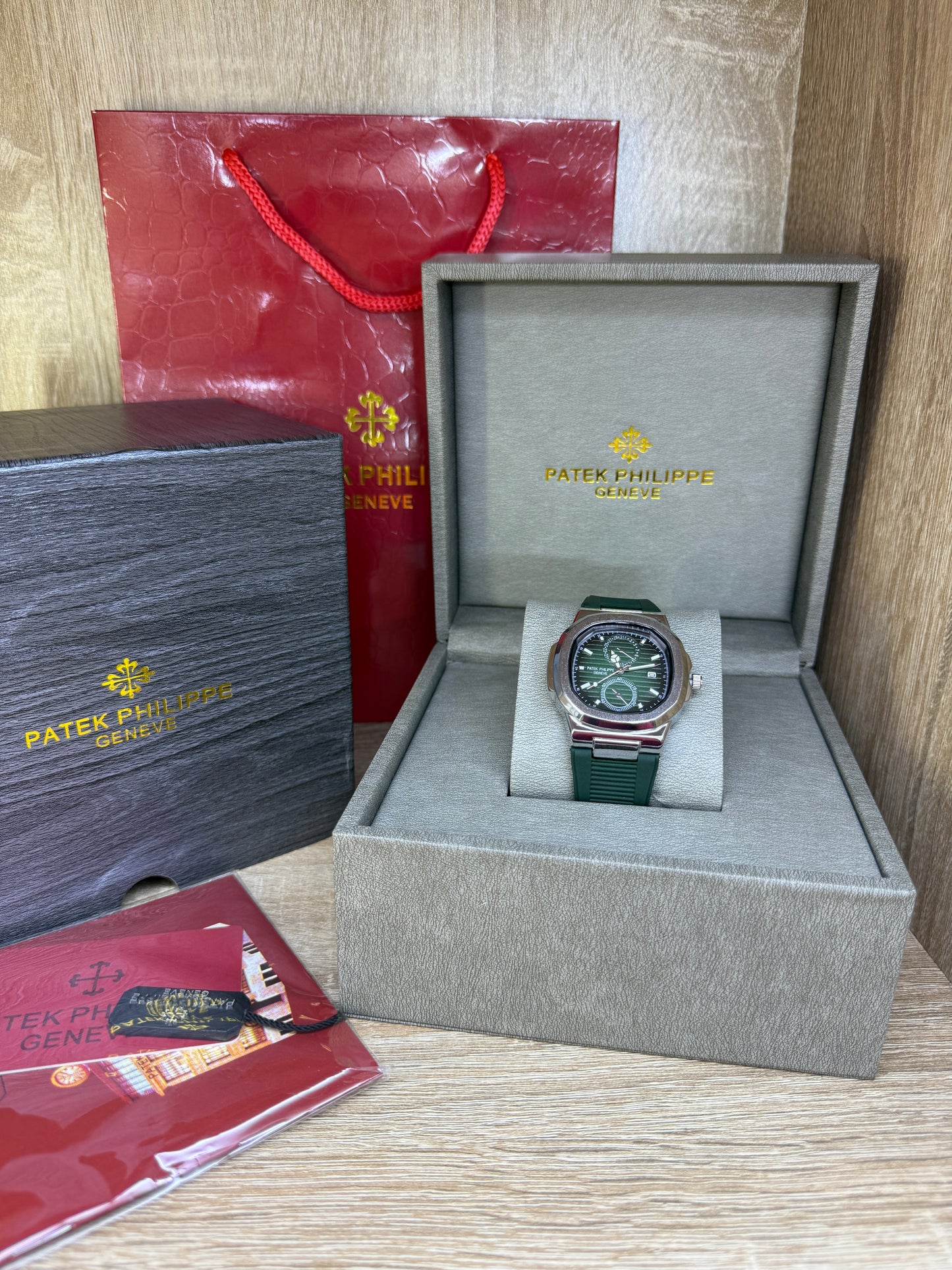 PATEK PHILIPPE SILICONE TRAVEL TIME CHRONOGRAPH COFFRET