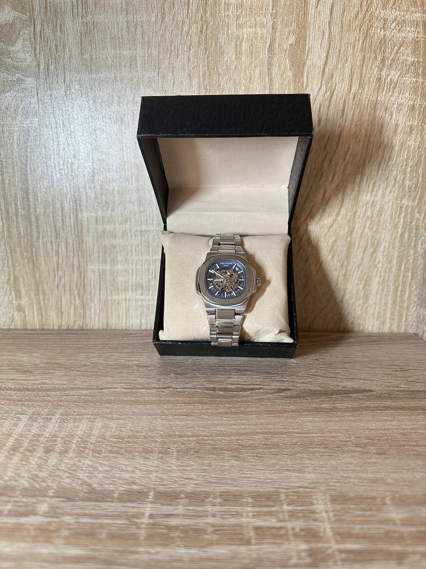 PATEK PHILIPPE AUTOMATIQUE BOITE SIMPLE