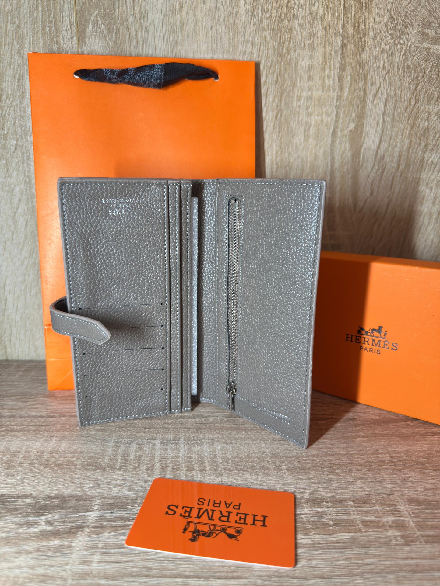 PORTE FEUILLE HERMES
