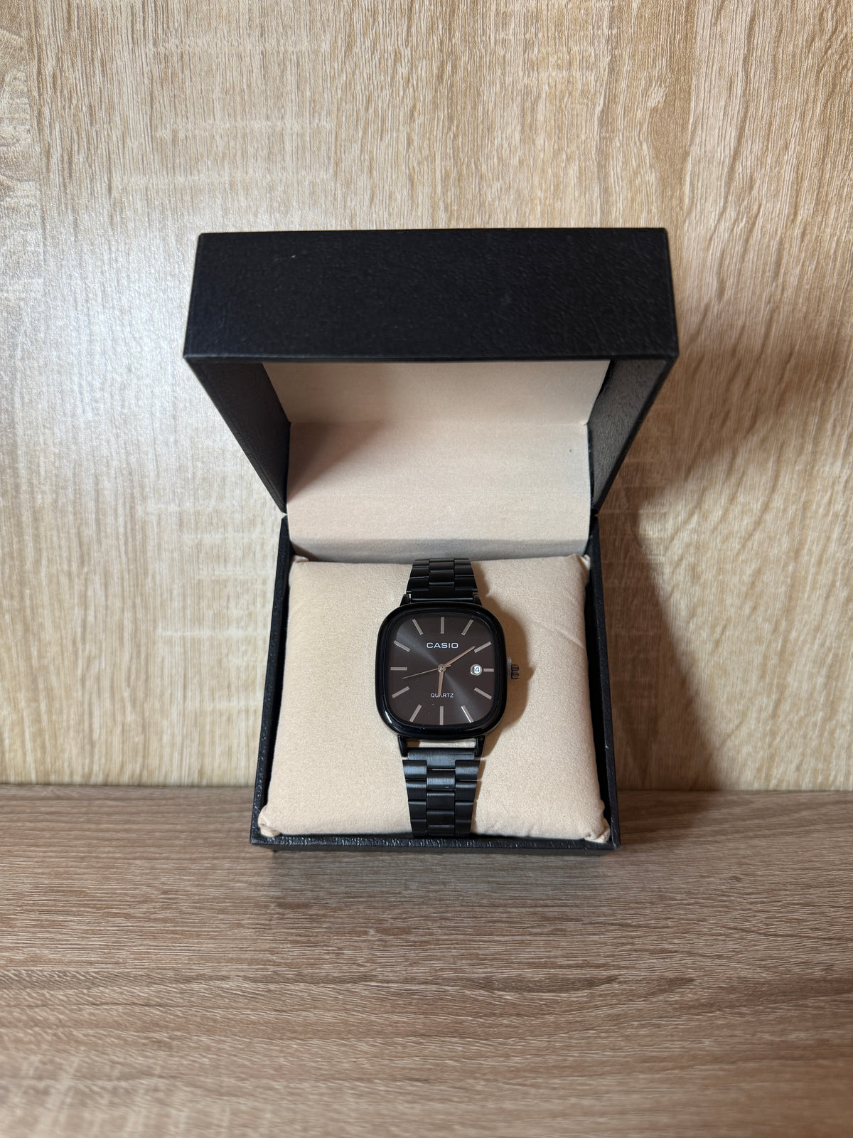 CASIO HOMMES CARRÉ ACIER