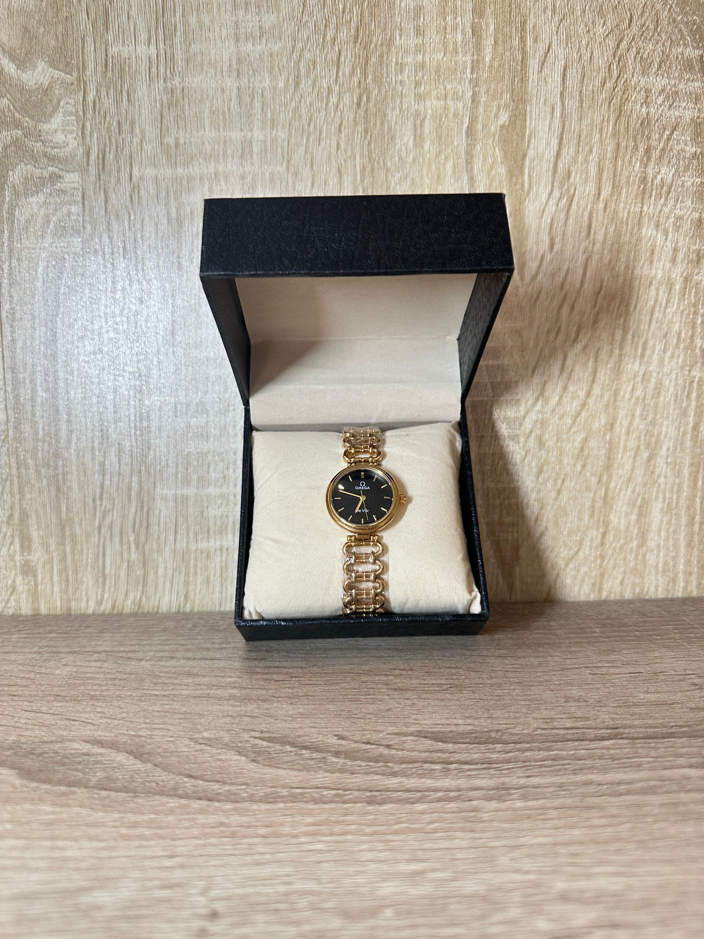 OMEGA FEMMES BRACELET BOITE SIMPLE