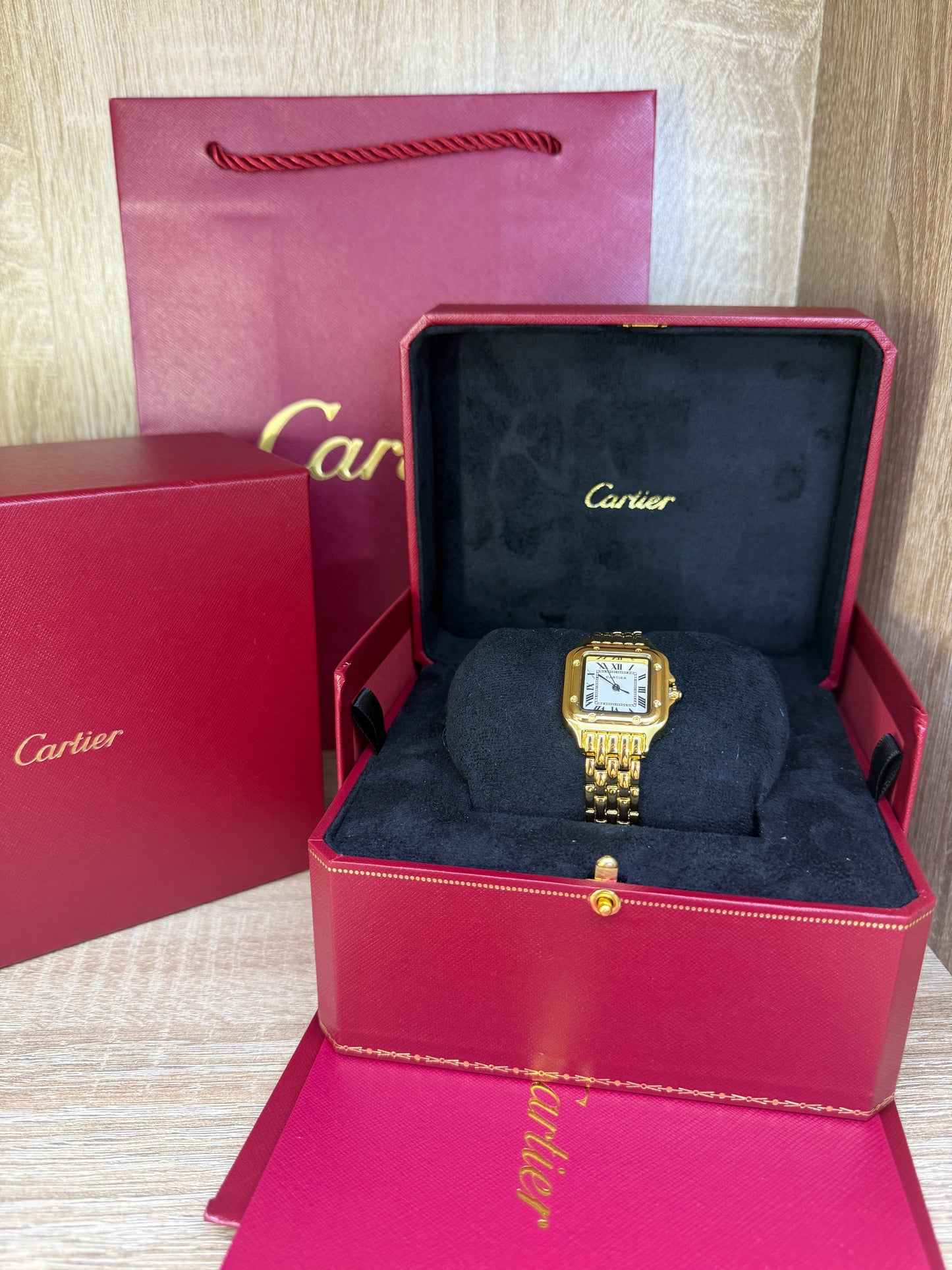 CARTIER PANTHER FEMMES MOYENNE AVEC COFFRET