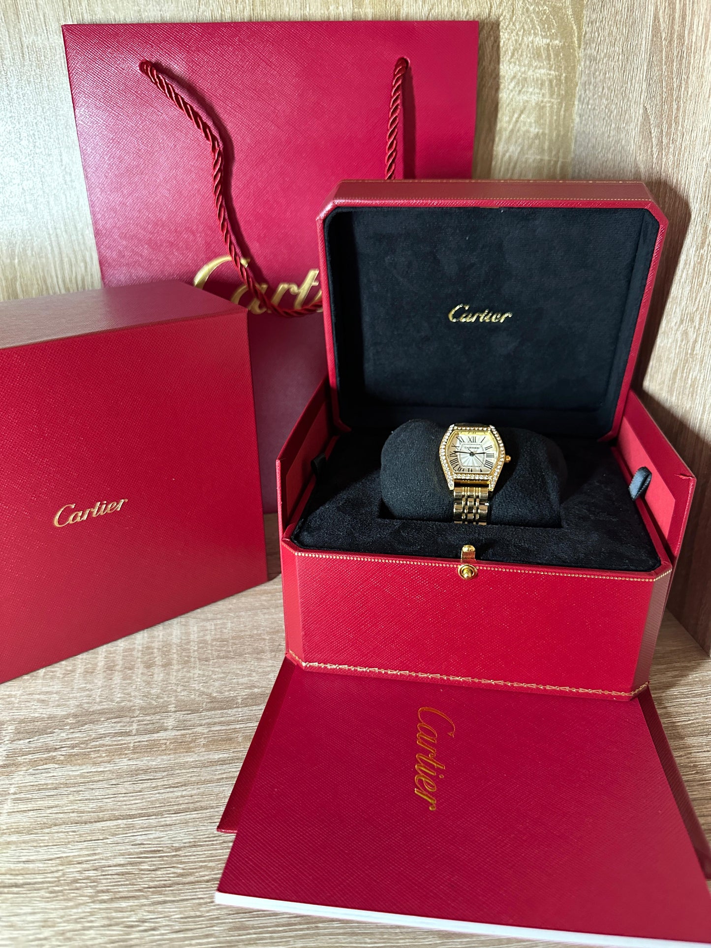 CARTIER RECTANGULAIRE DIAMONDS FEMMES COFFRET