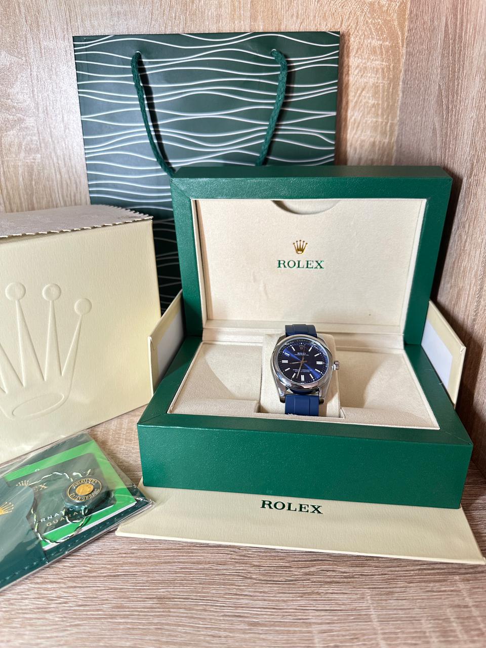 ROLEX 36MM SILICONE COFFRET