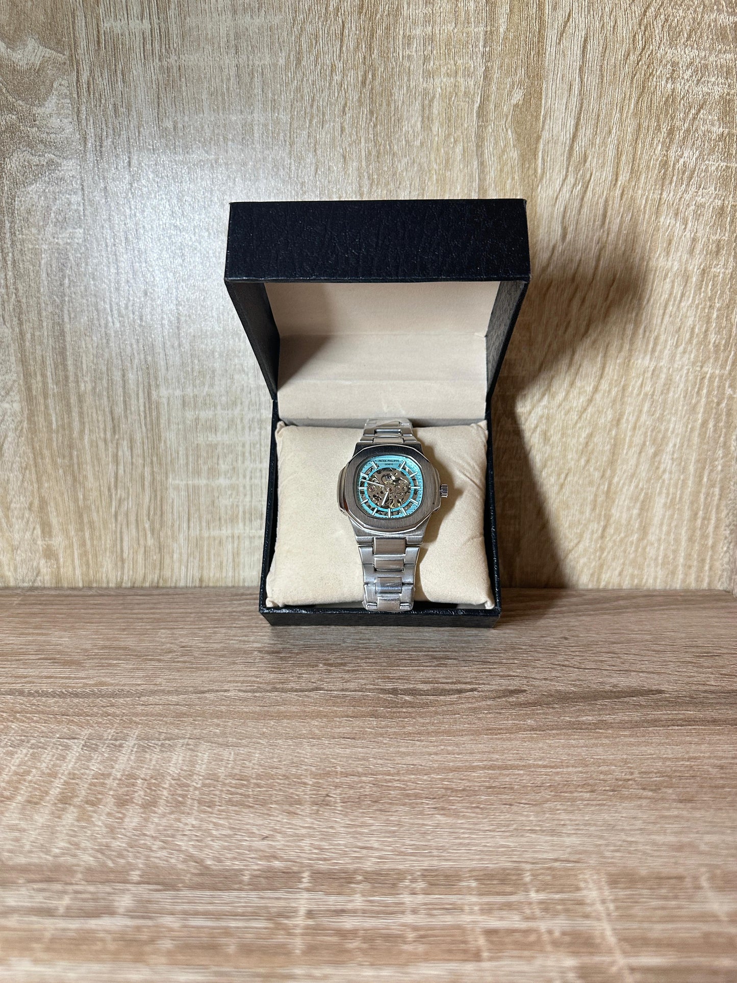 PATEK PHILIPPE ACIER AUTOMATIC BOITE SIMPLE