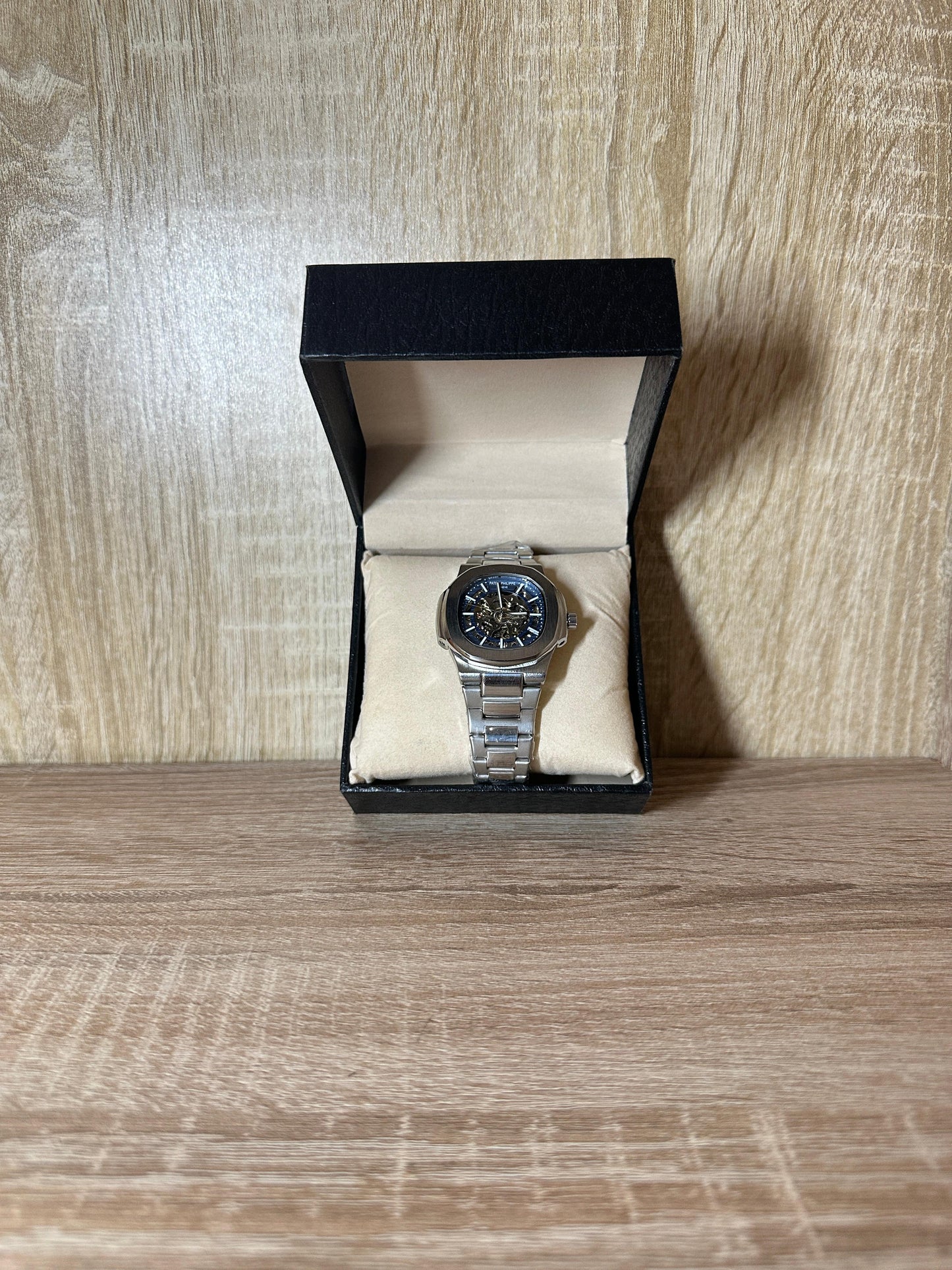 PATEK PHILIPPE ACIER AUTOMATIC BOITE SIMPLE