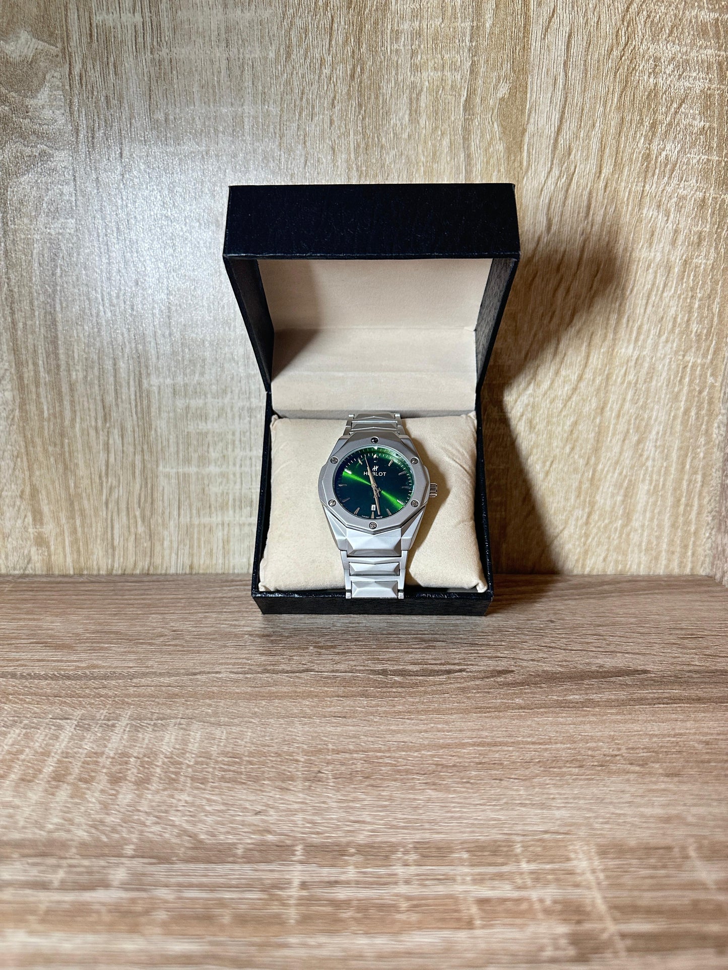 HUBLOT ACIER BOITE SIMPLE