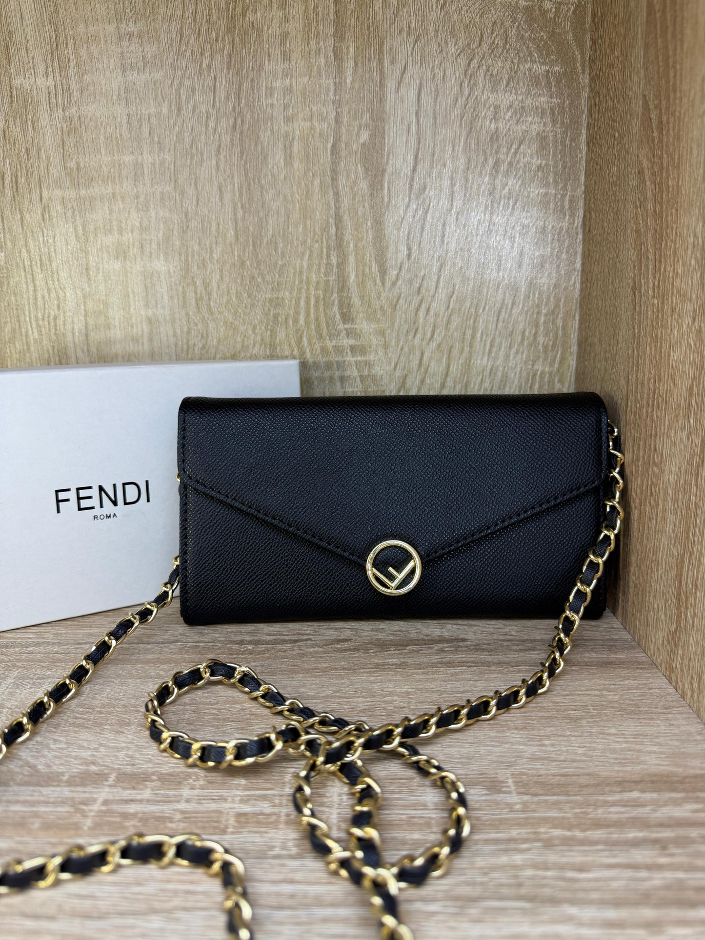 POCHETTE FENDI AVEC BANDOULIÈRE FEMMES