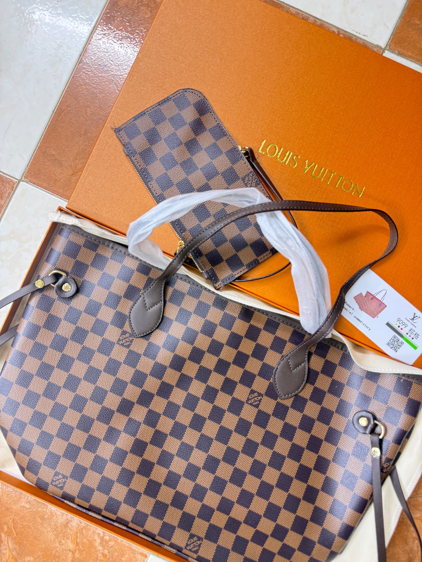 SAC LV TAILLE L MASTER QUALITÉ