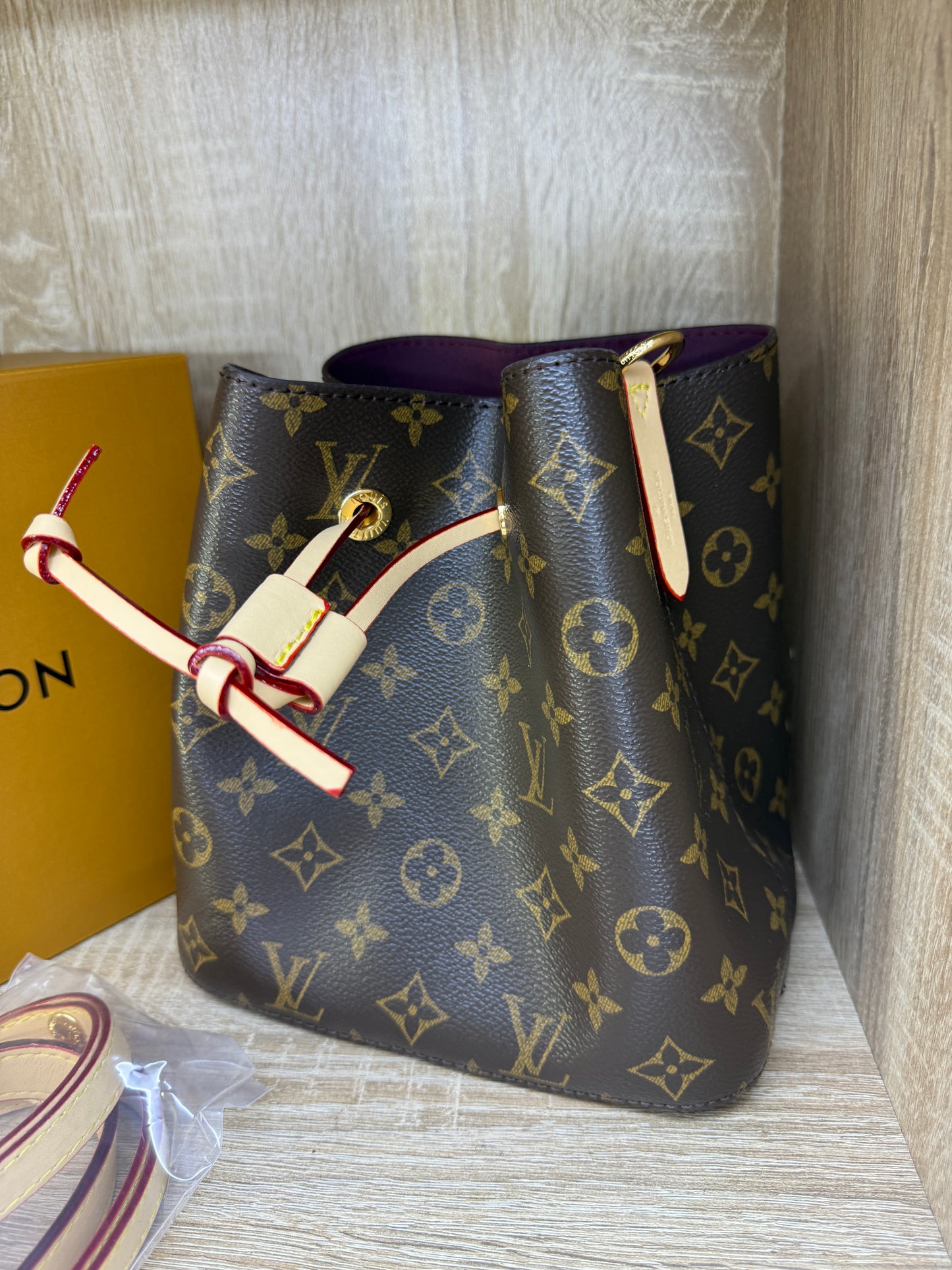 SAC LV MASTER QUALITÉ 16