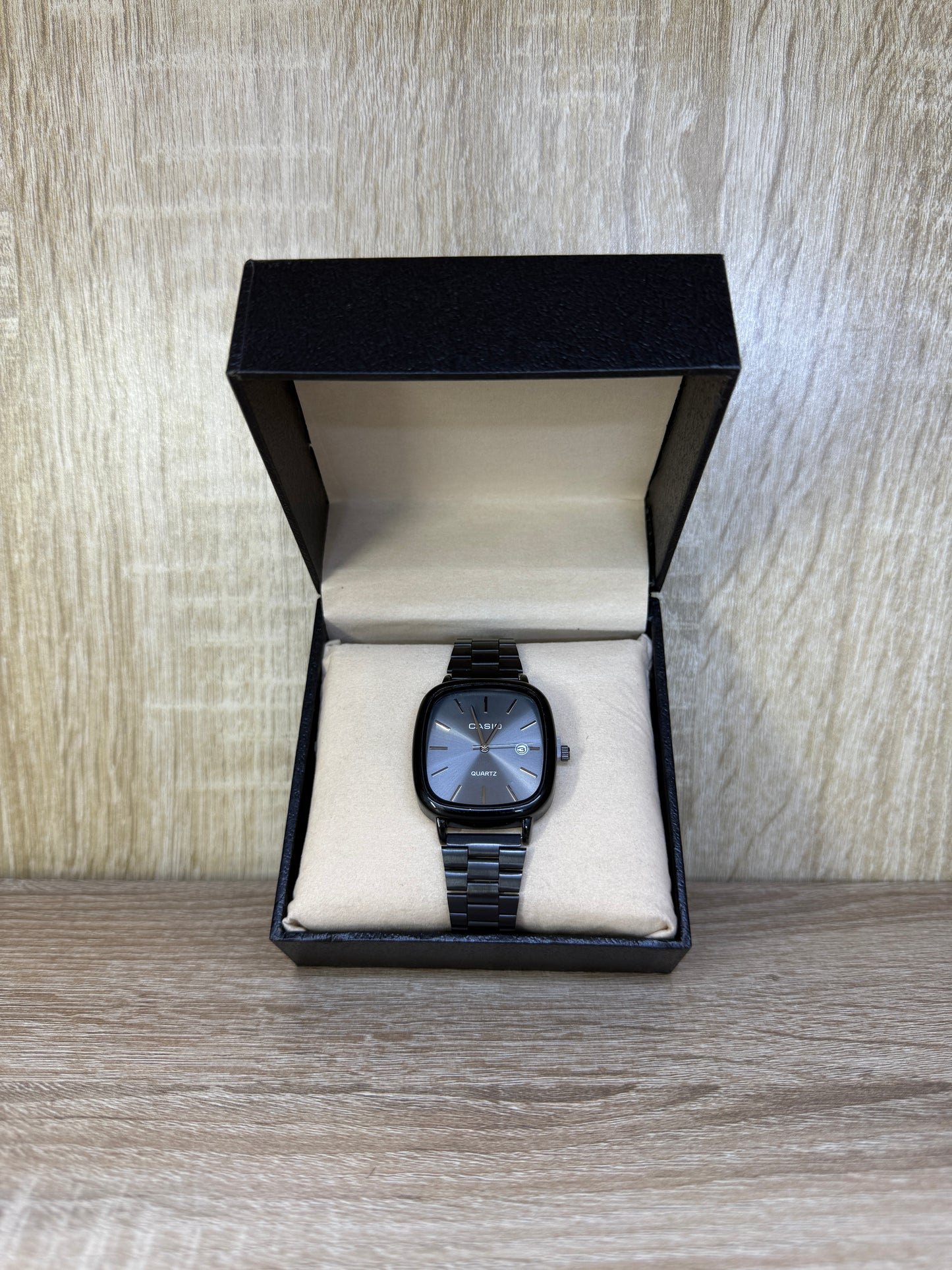 CASIO HOMMES CARRÉ ACIER