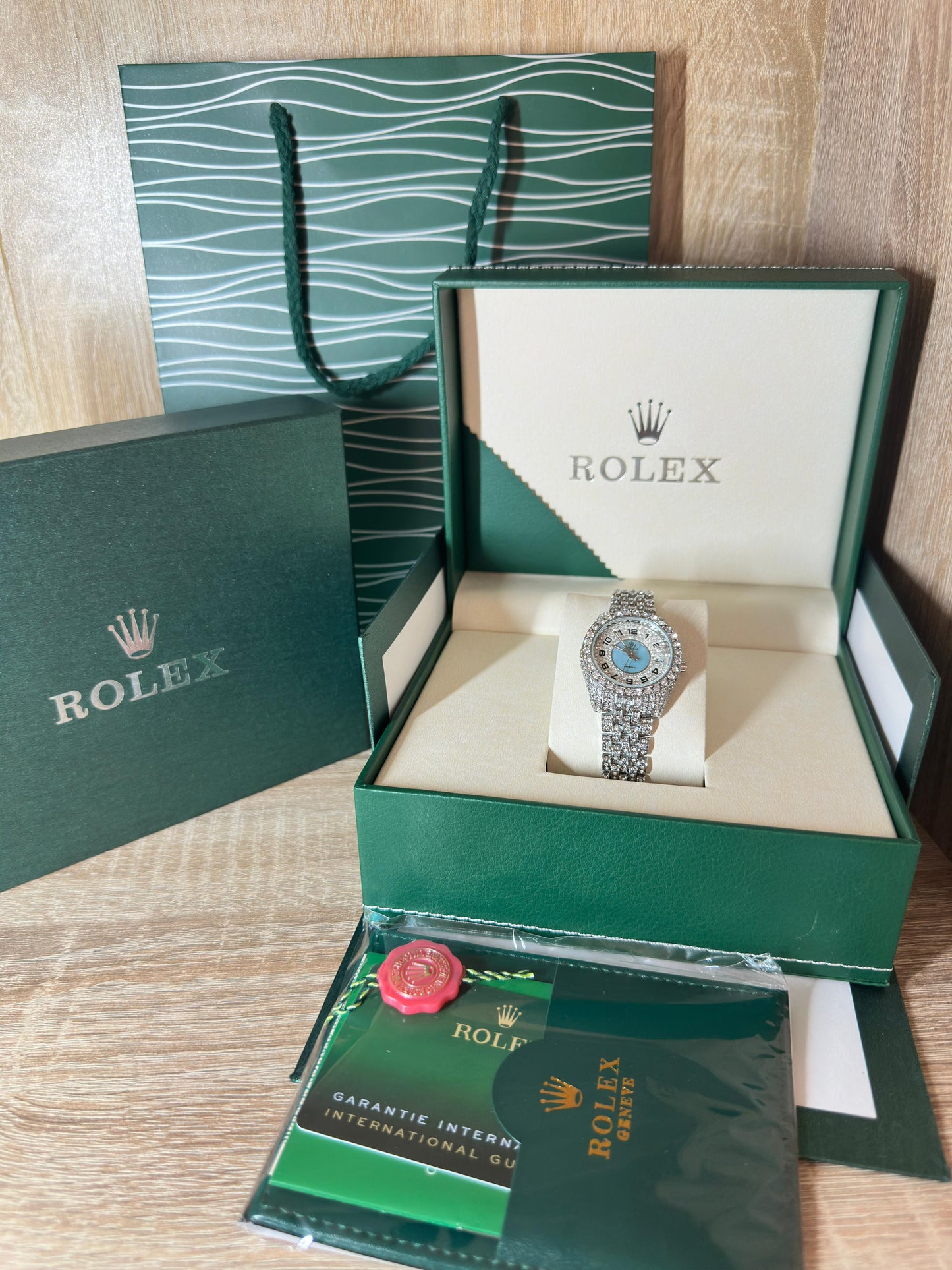 ROLEX FEMMES FULL DIAMONDS COFFRET