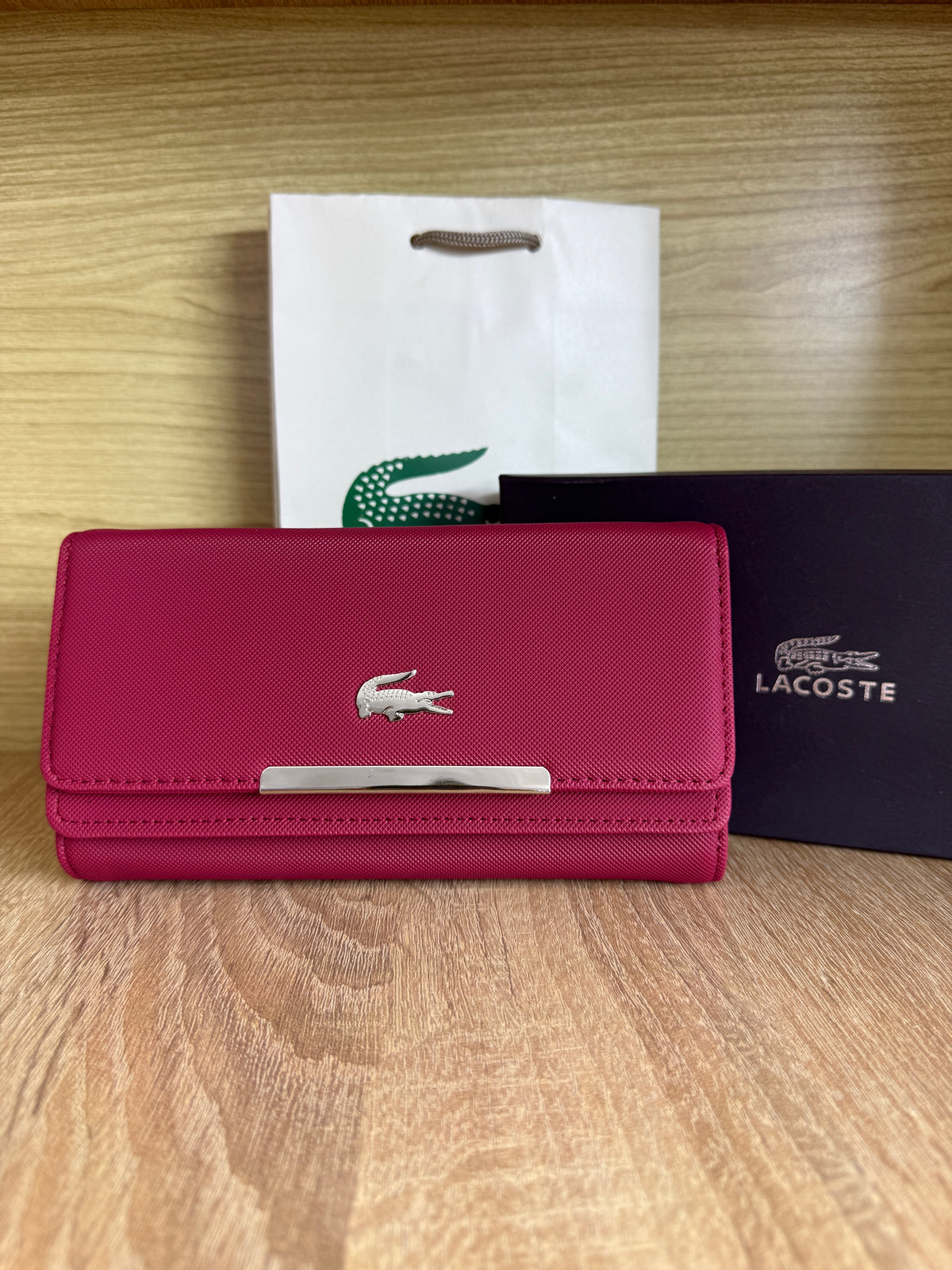 PORTE FEUILLE LACOSTE FEMMES AVEC SACHET