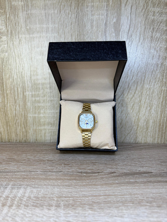 CASIO CARRÉ FEMMES BOITE SIMPLE
