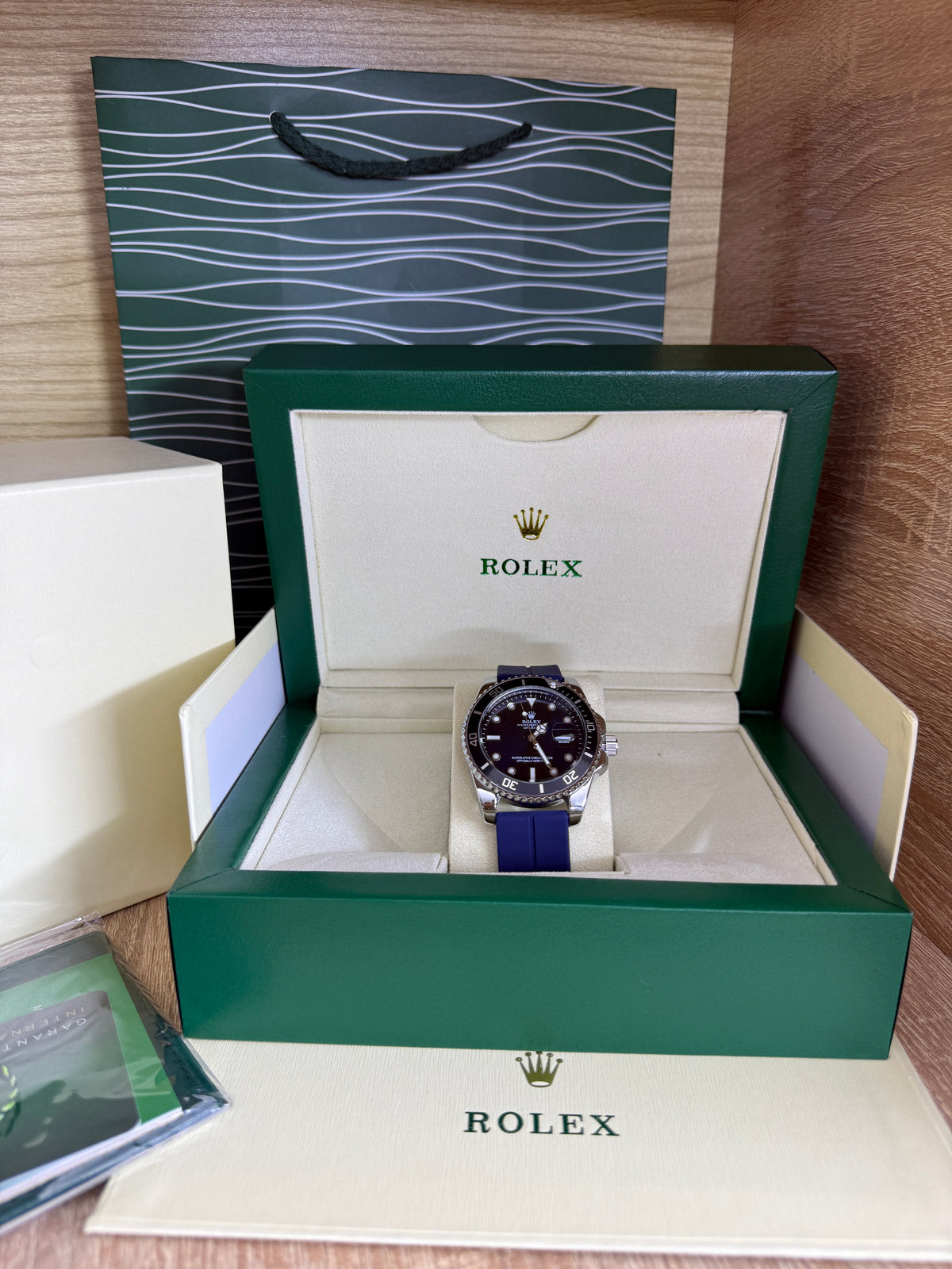 ROLEX HOMMES SUBMARINE SILICONE AVEC COFFRET
