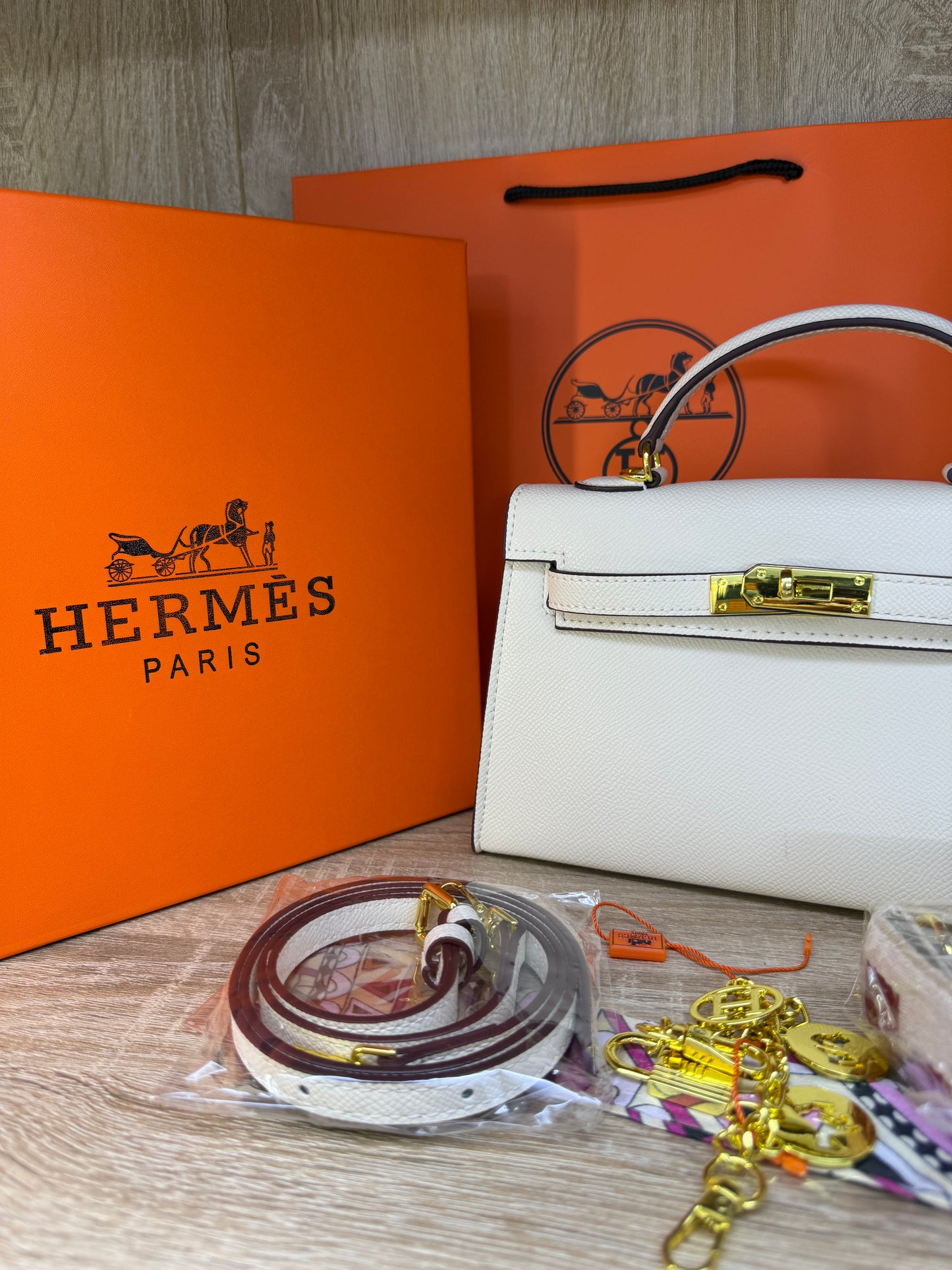 SAC HERMES FEMMES BEIGE AVEC BOITE