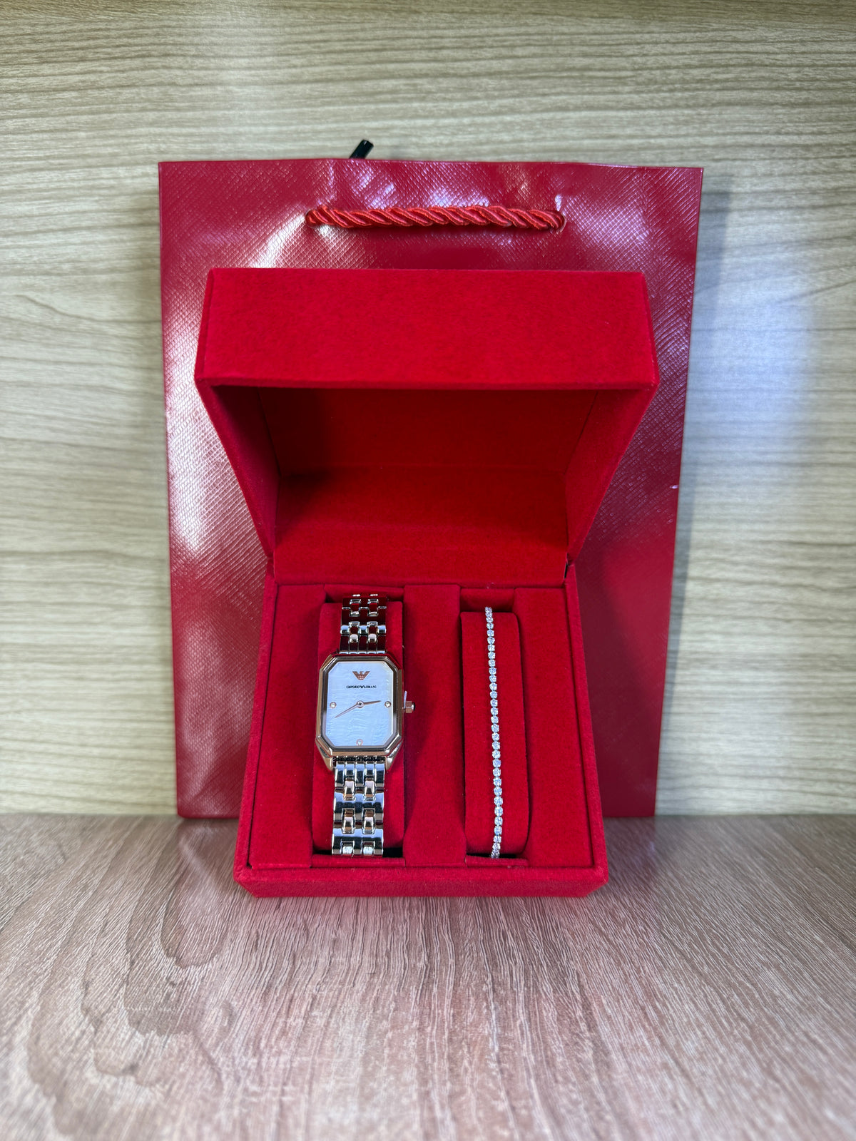 PACK FEMMES ROUGE AVEC SACHET