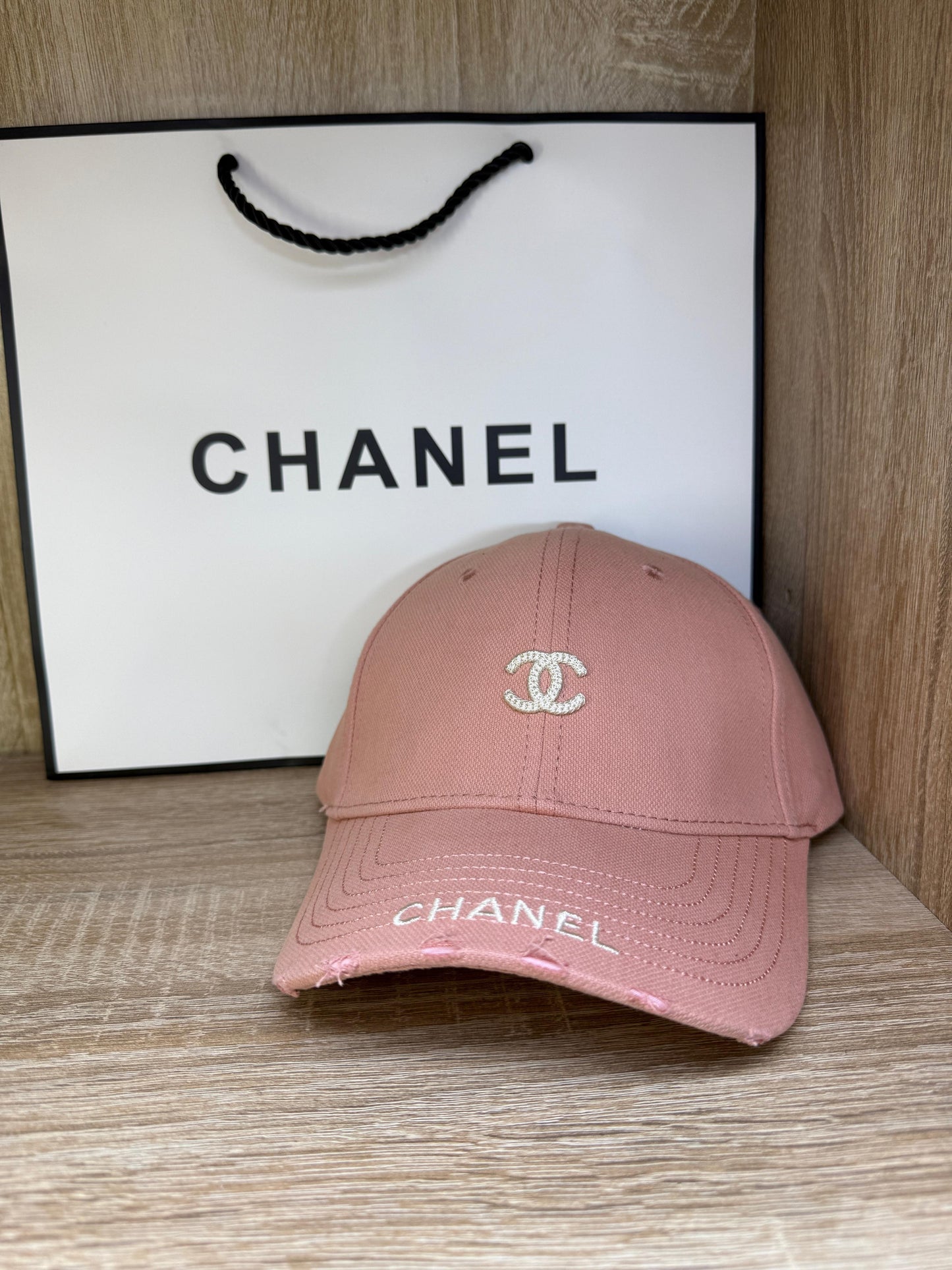 CASQUETTE CHANEL 1 AVEC SACHET