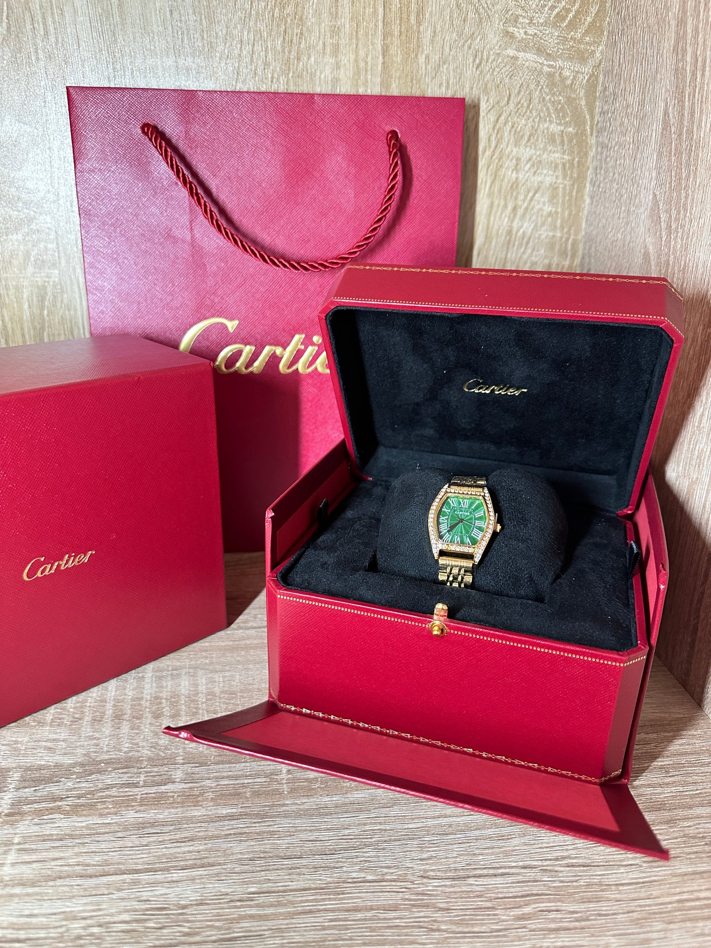 CARTIER RECTANGULAIRE DIAMONDS FEMMES COFFRET
