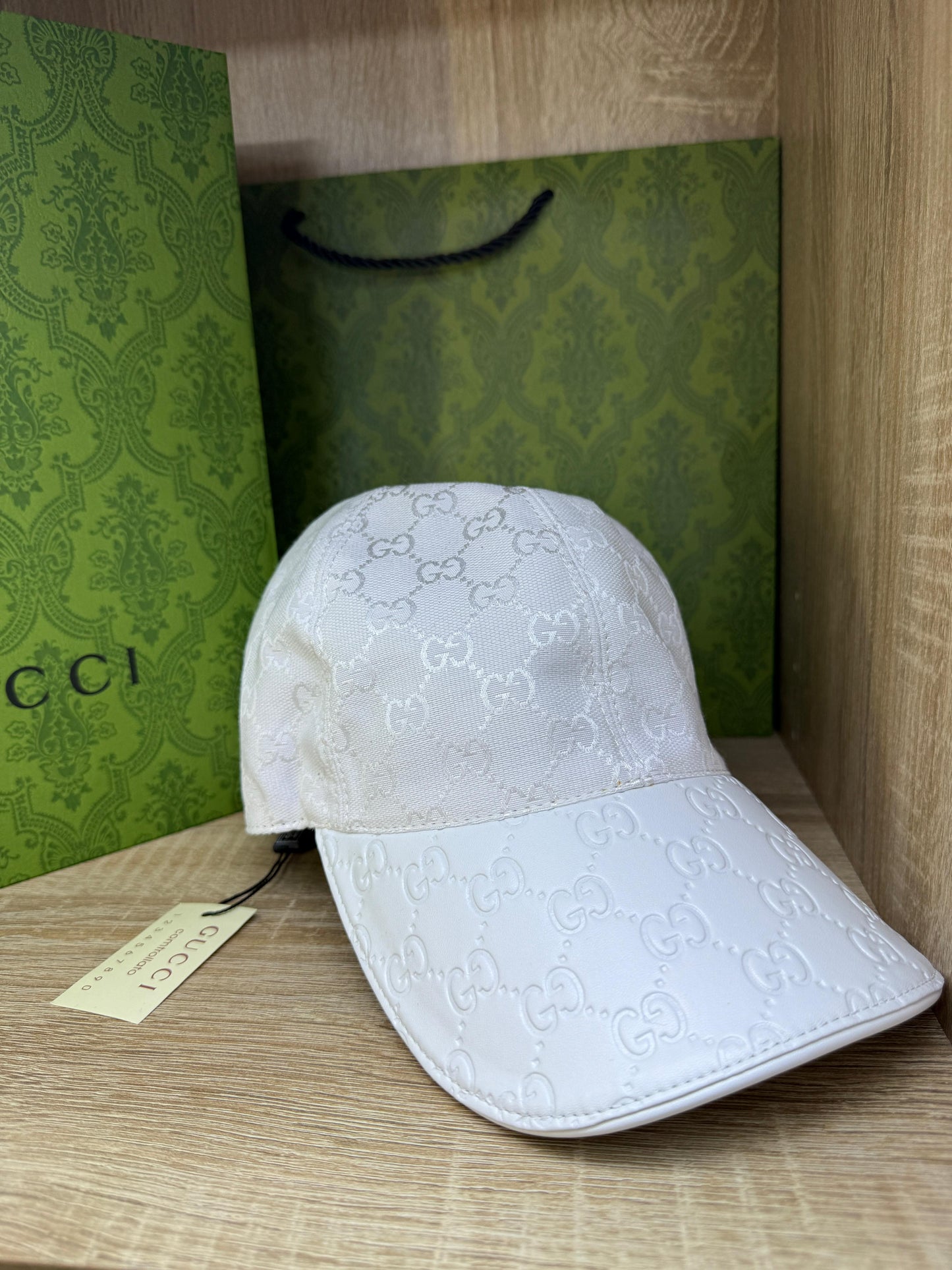 CASQUETTE GUCCI 1 AVEC PACKAGING