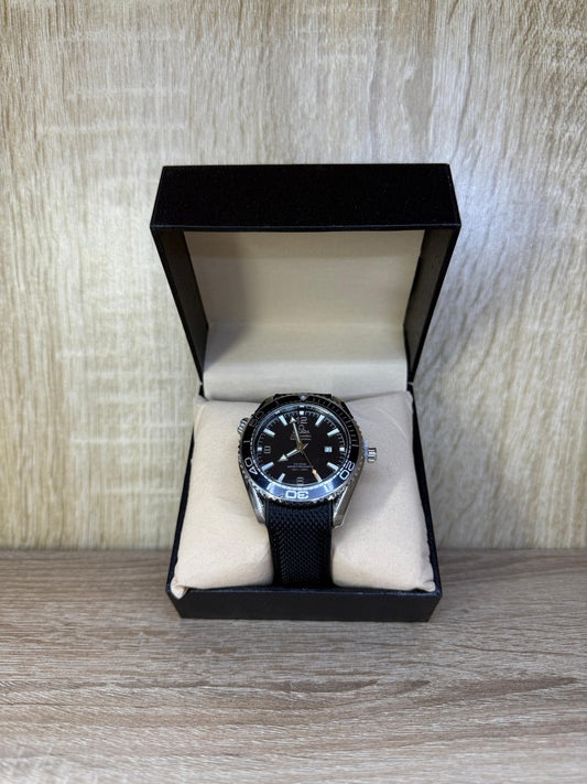 OMEGA HOMMES 2026