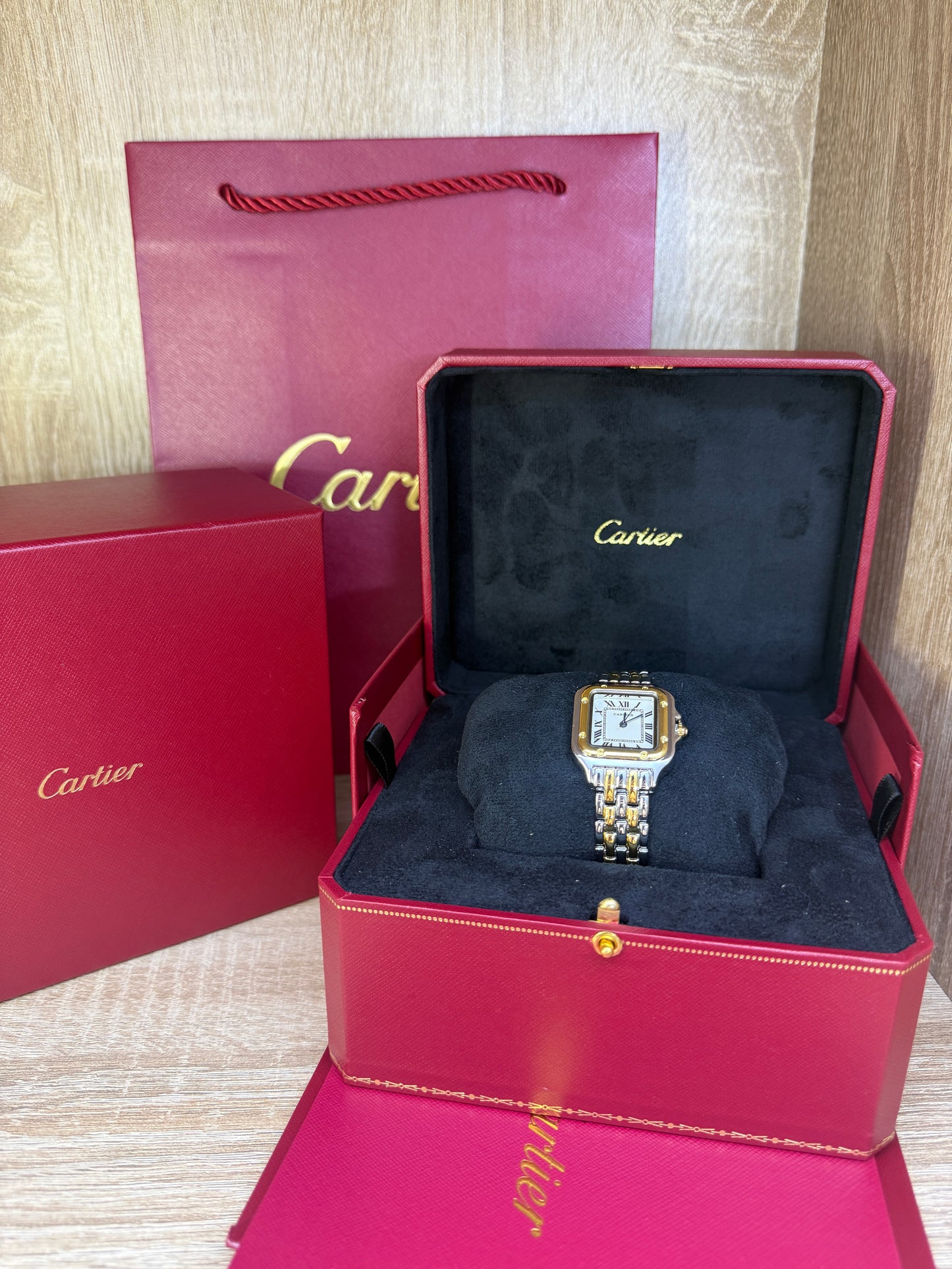 CARTIER PANTHER FEMMES MOYENNE AVEC COFFRET