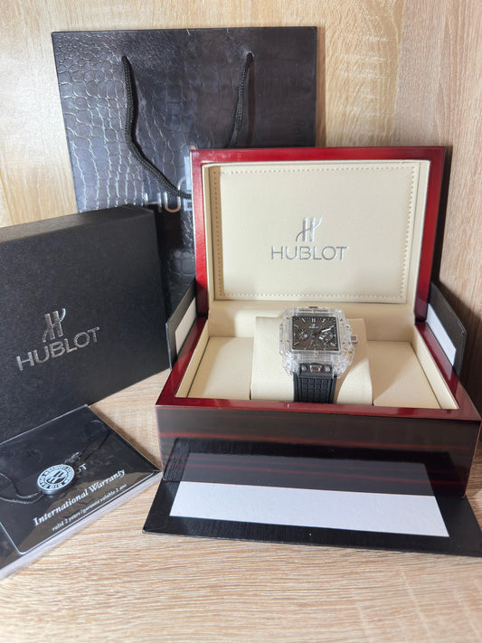 HUBLOT CARRÉ TRANSPARENT COFFRET