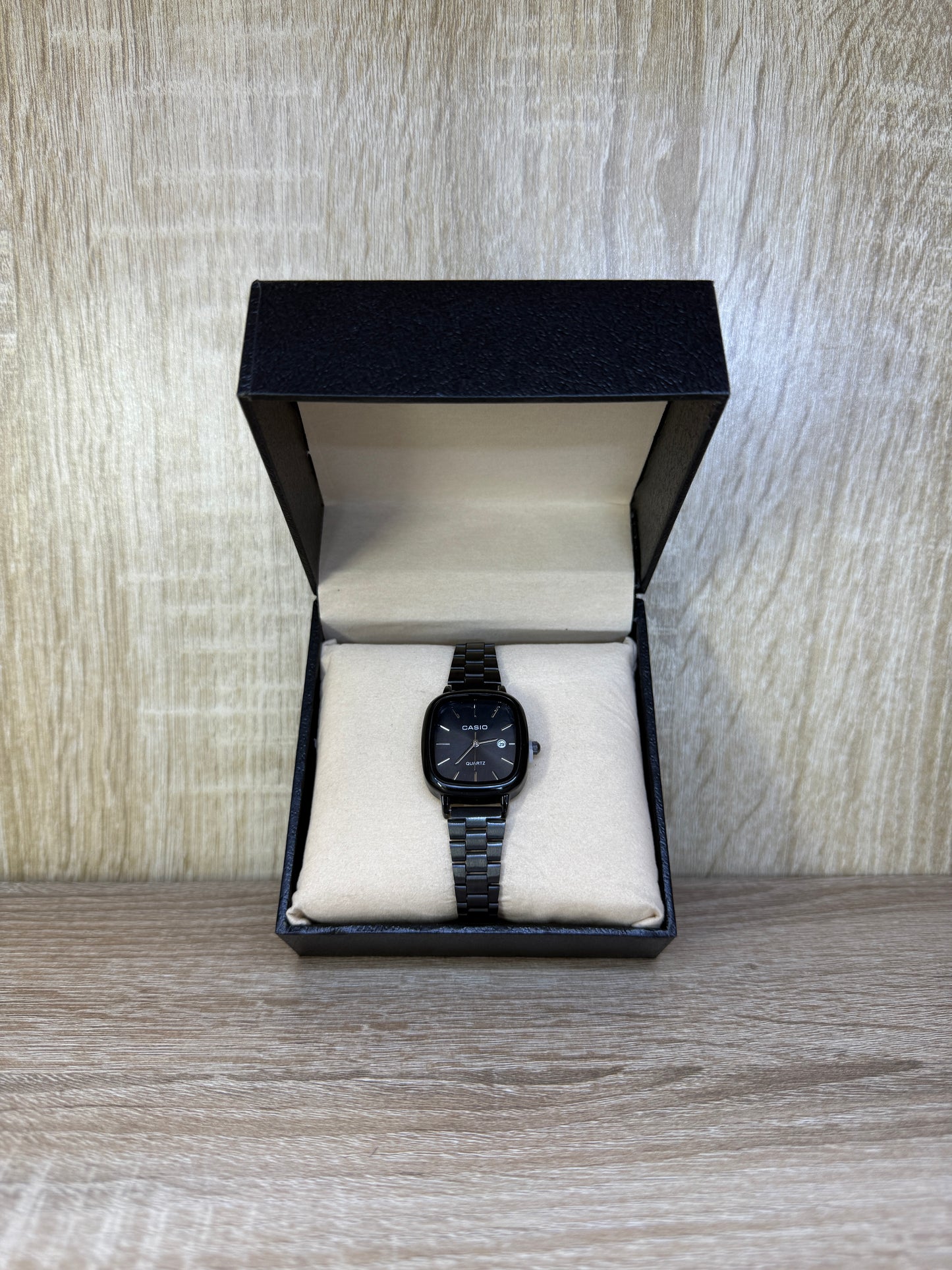 CASIO CARRÉ FEMMES