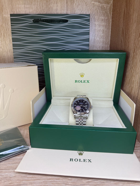 ROLEX DATEJUST NOIR MASTER QUALITÉ AVEC COFFRET