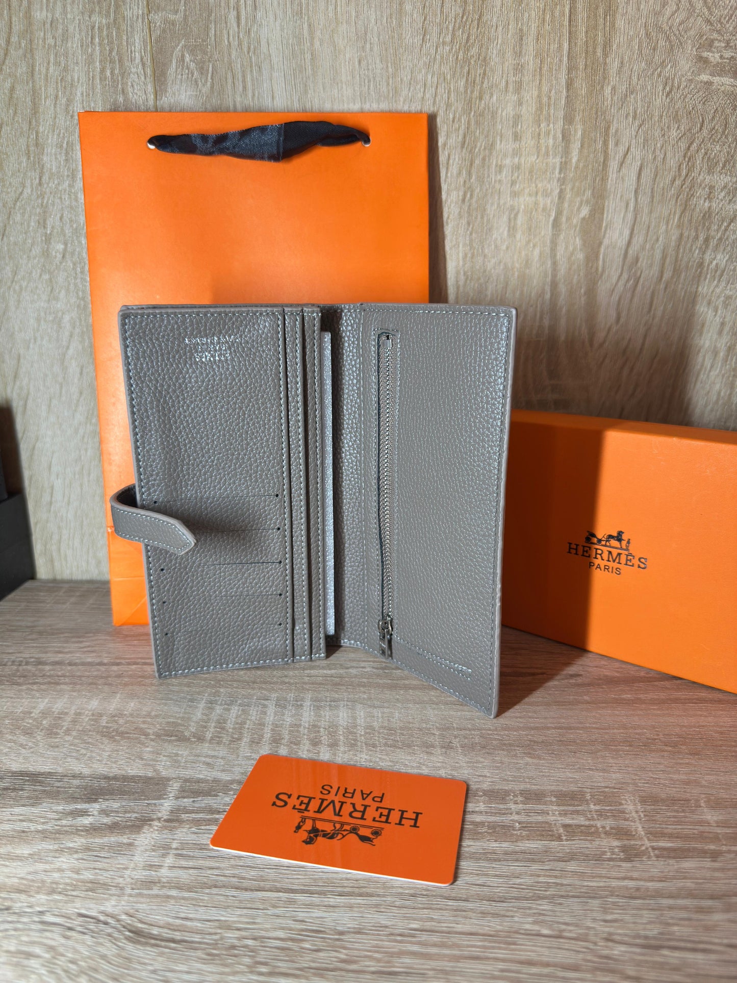 PORTE FEUILLE HERMES