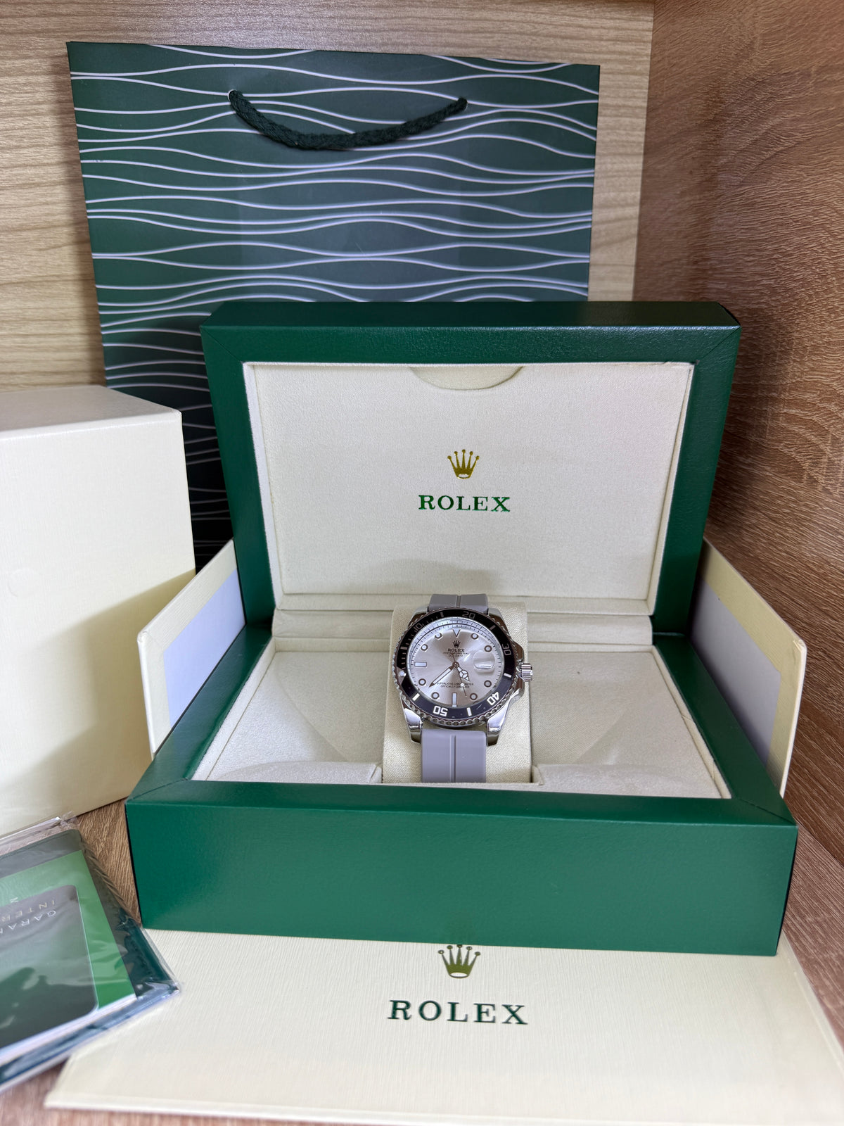 ROLEX HOMMES SUBMARINE SILICONE AVEC COFFRET
