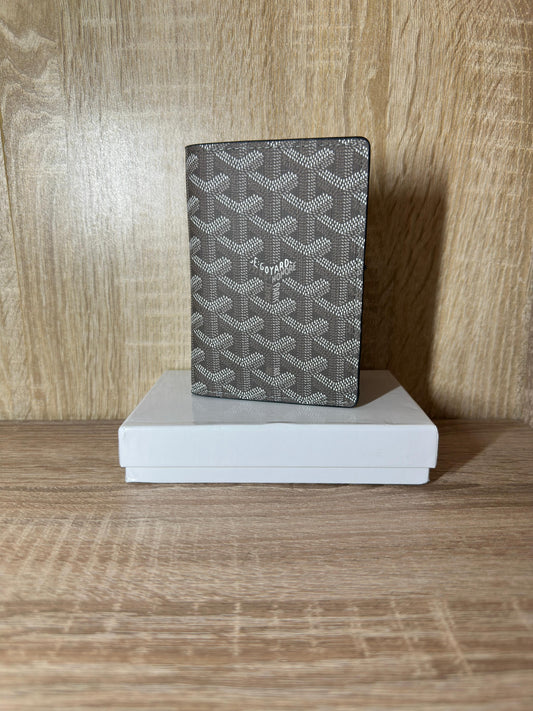PORTE PASSPORT GOYARD